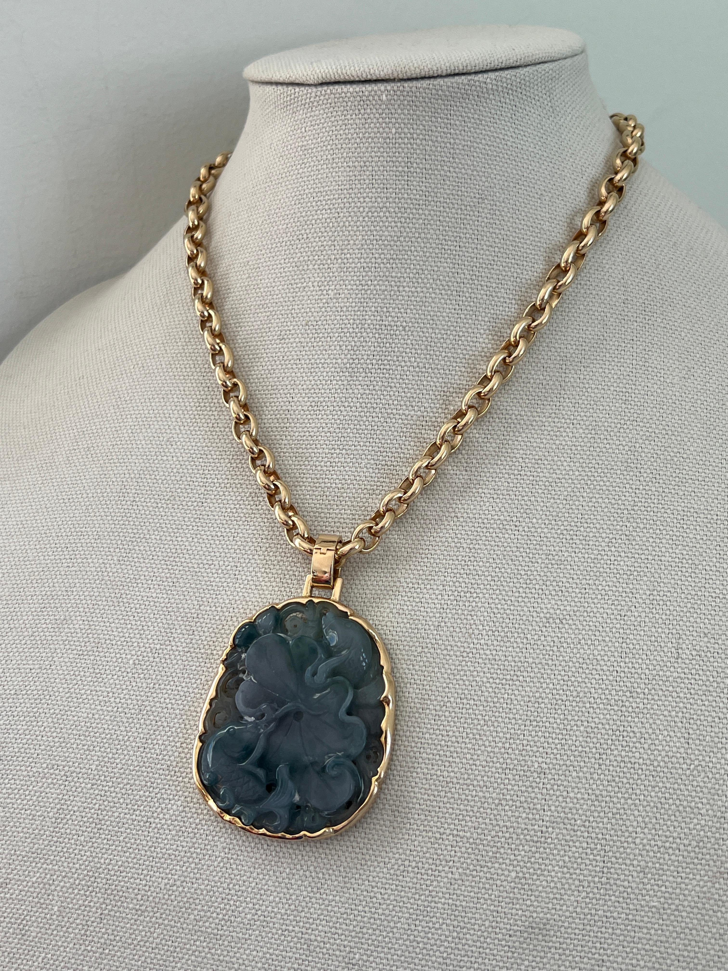 Gump's San Francisco Contemporary Jade and 14k Yellow Gold Pendant In Good Condition In Towson, MD