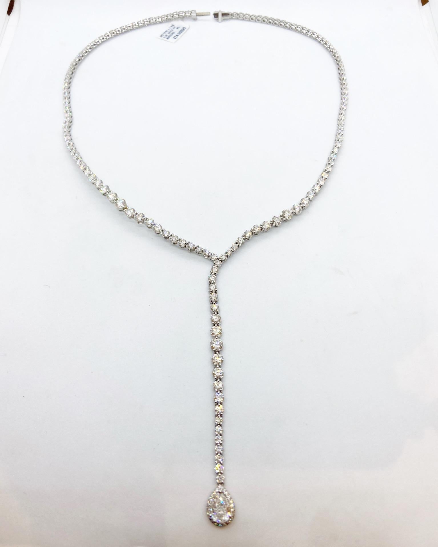 da uomo o donna Gumuchian Platino e Diamanti 15,55Ct. Collana a cascata con .94Ct. Diamante a pera in vendita
