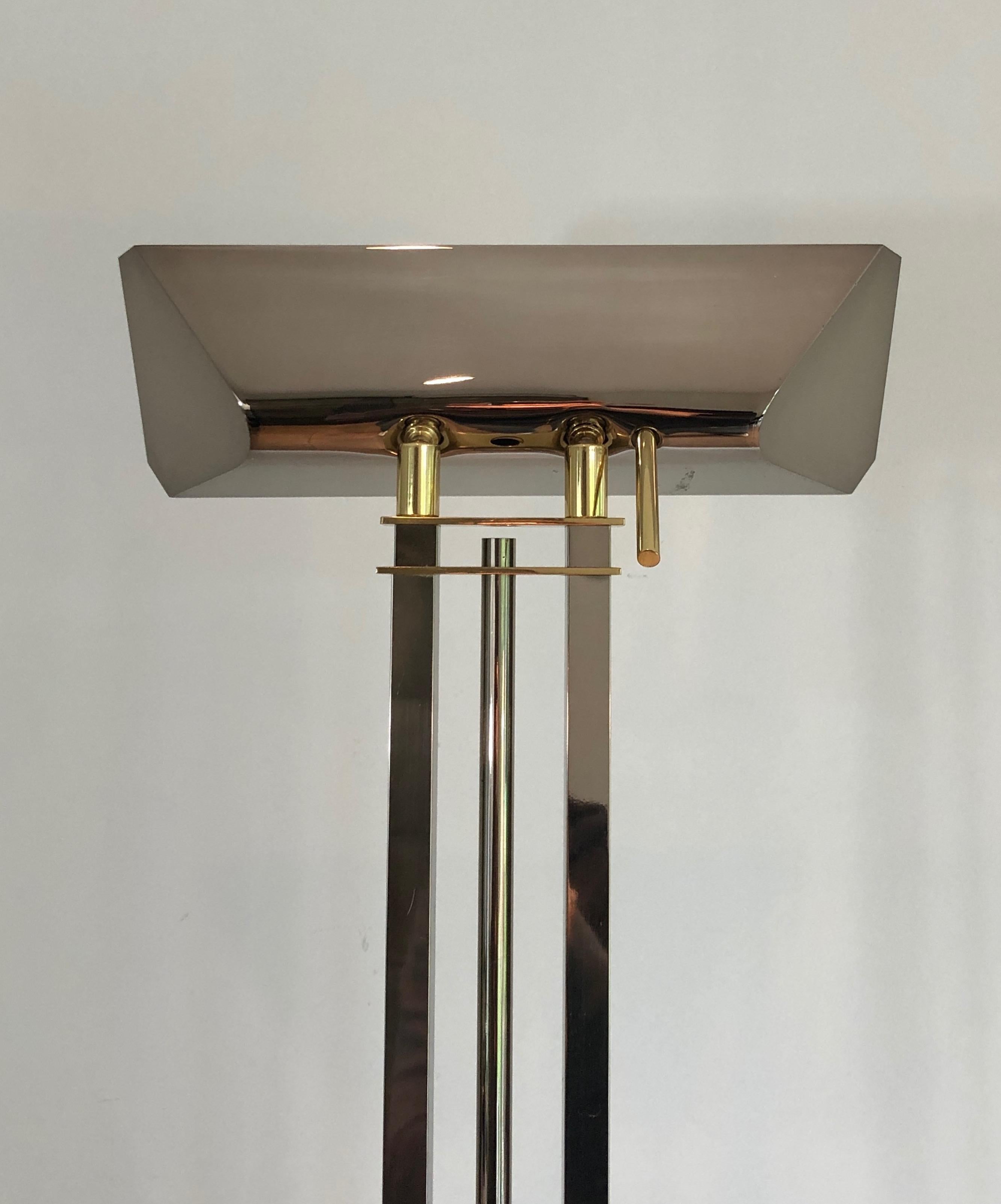 Gun Metal and Brass Floor Lamp In Good Condition For Sale In Marcq-en-Barœul, Hauts-de-France