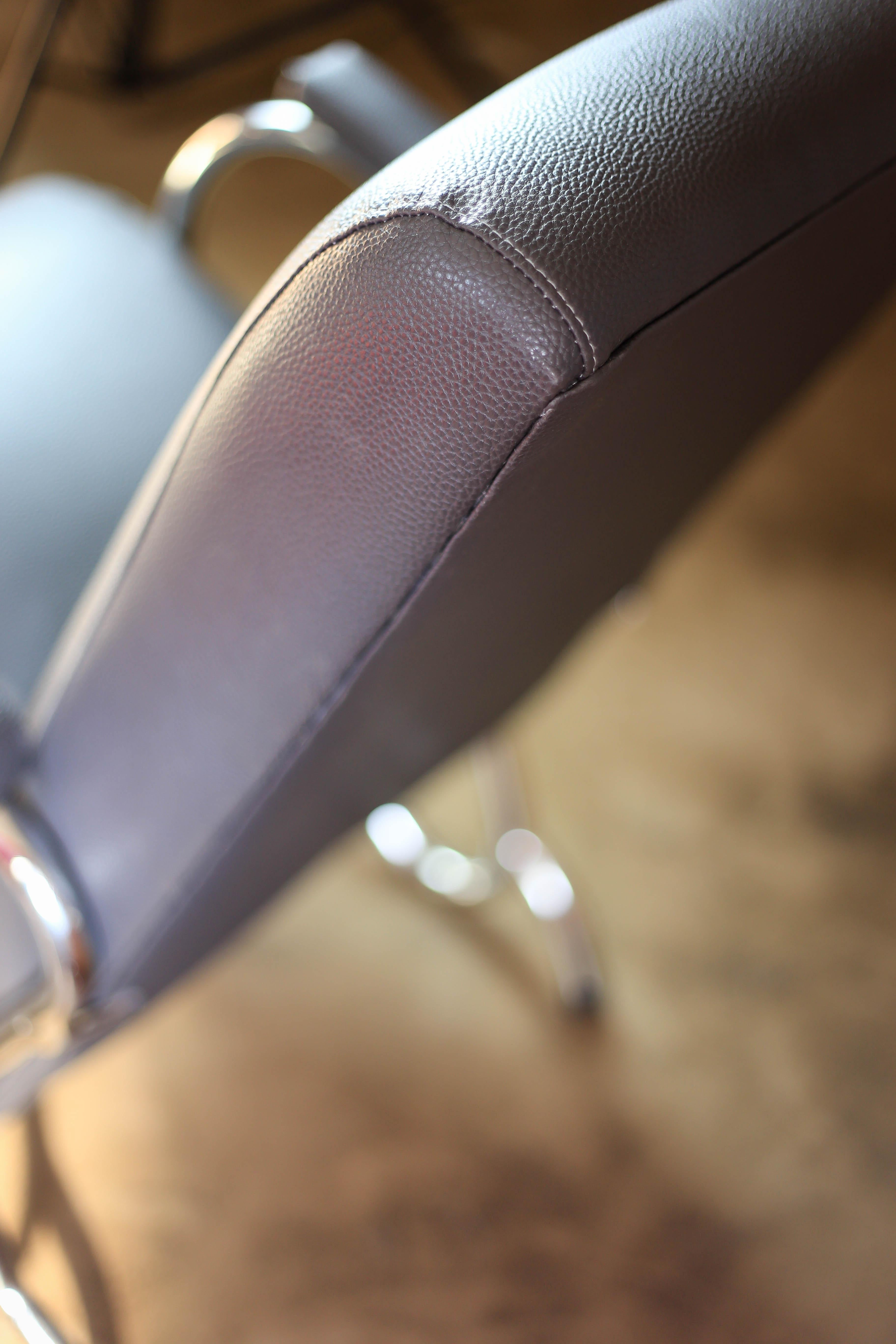 Gun Metal Grey Art Deco Chrome-Plated Tubular Steel Chair For Sale 2
