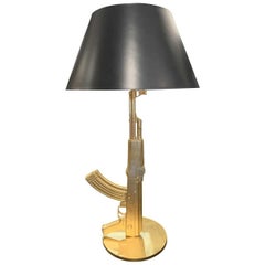 Lámpara de mesa Gun de Philippe Starck