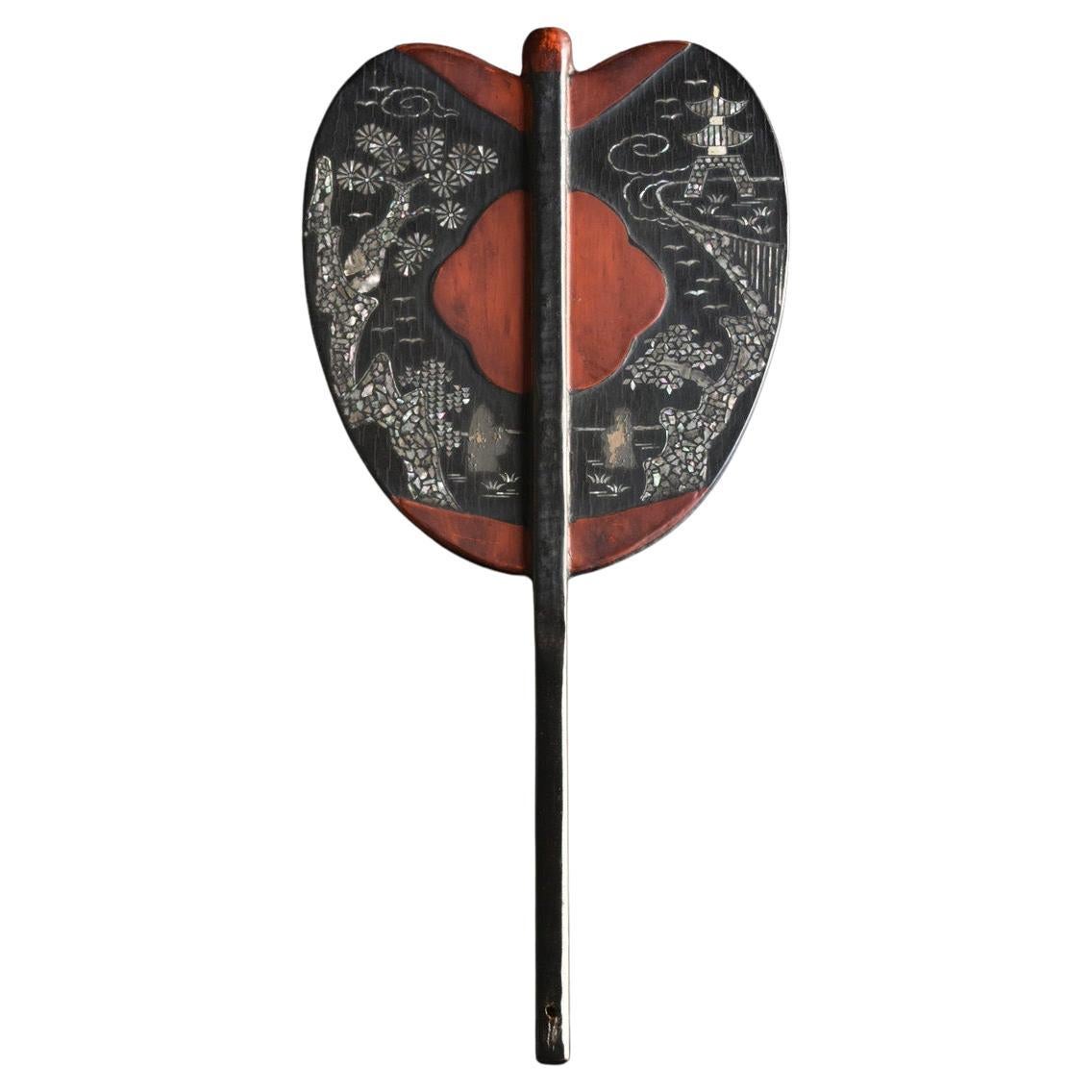 "Gunbai" painted with old Japanese lacquer /Wooden objects on the wall /Uchiwa