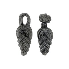 Boucles d'oreilles en forme de nœud chinois en métal argenté
