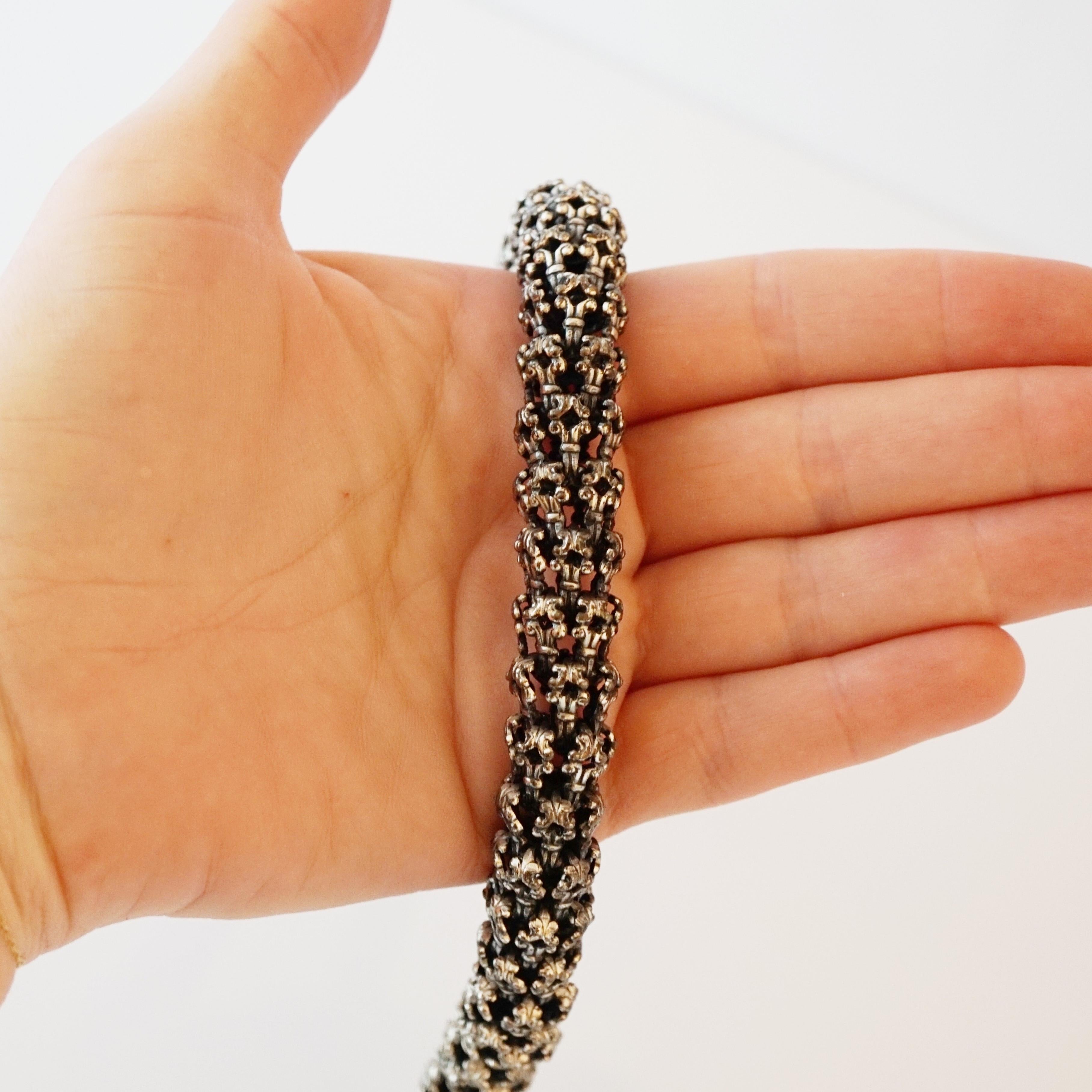 Gunmetal Filigree Rope Chain Choker Necklace By Napier, 1950s In Good Condition For Sale In McKinney, TX