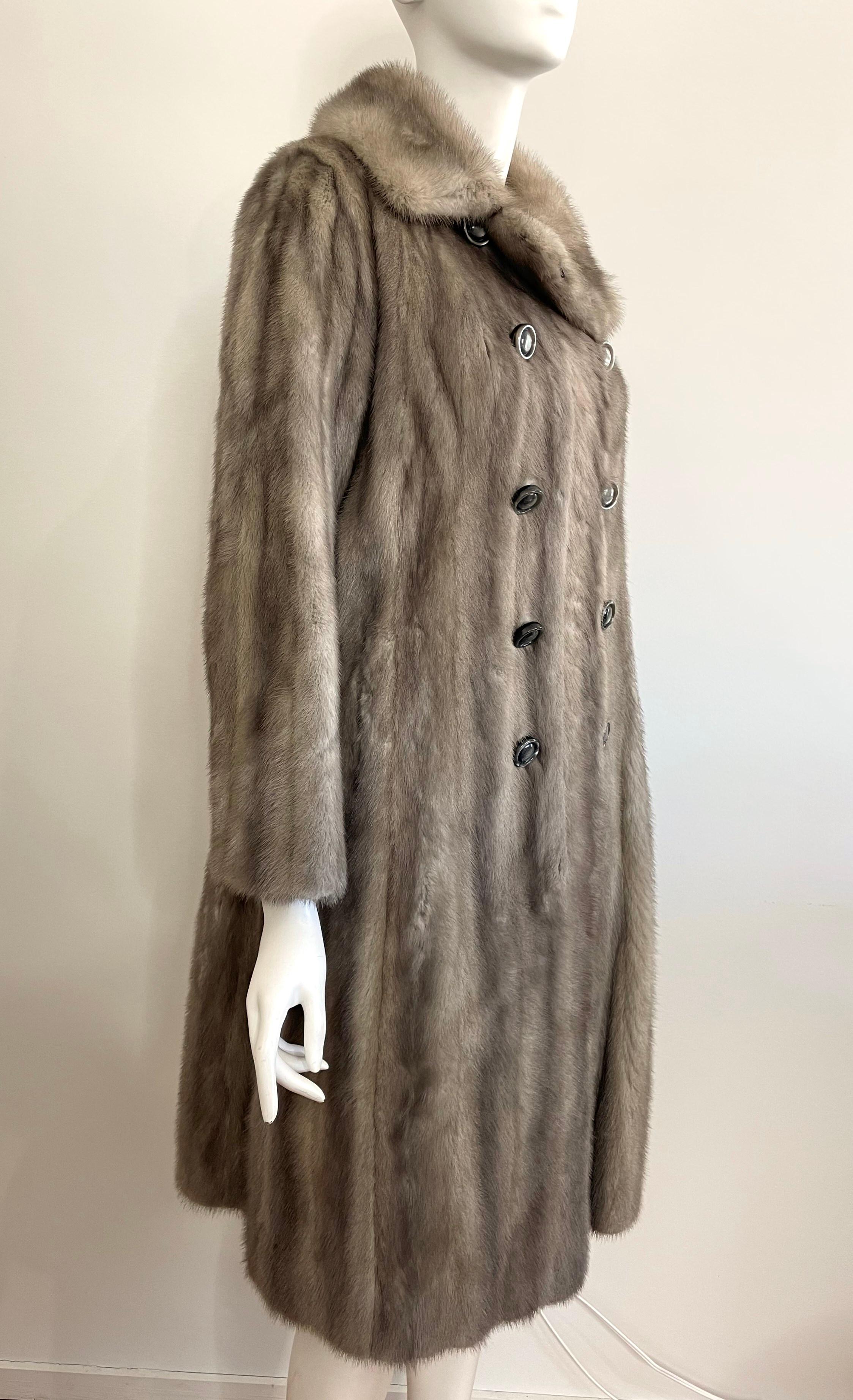 Mink Stroller Coat Silver Jacket Emba Natural Gunmetal  In Good Condition For Sale In Wallkill, NY