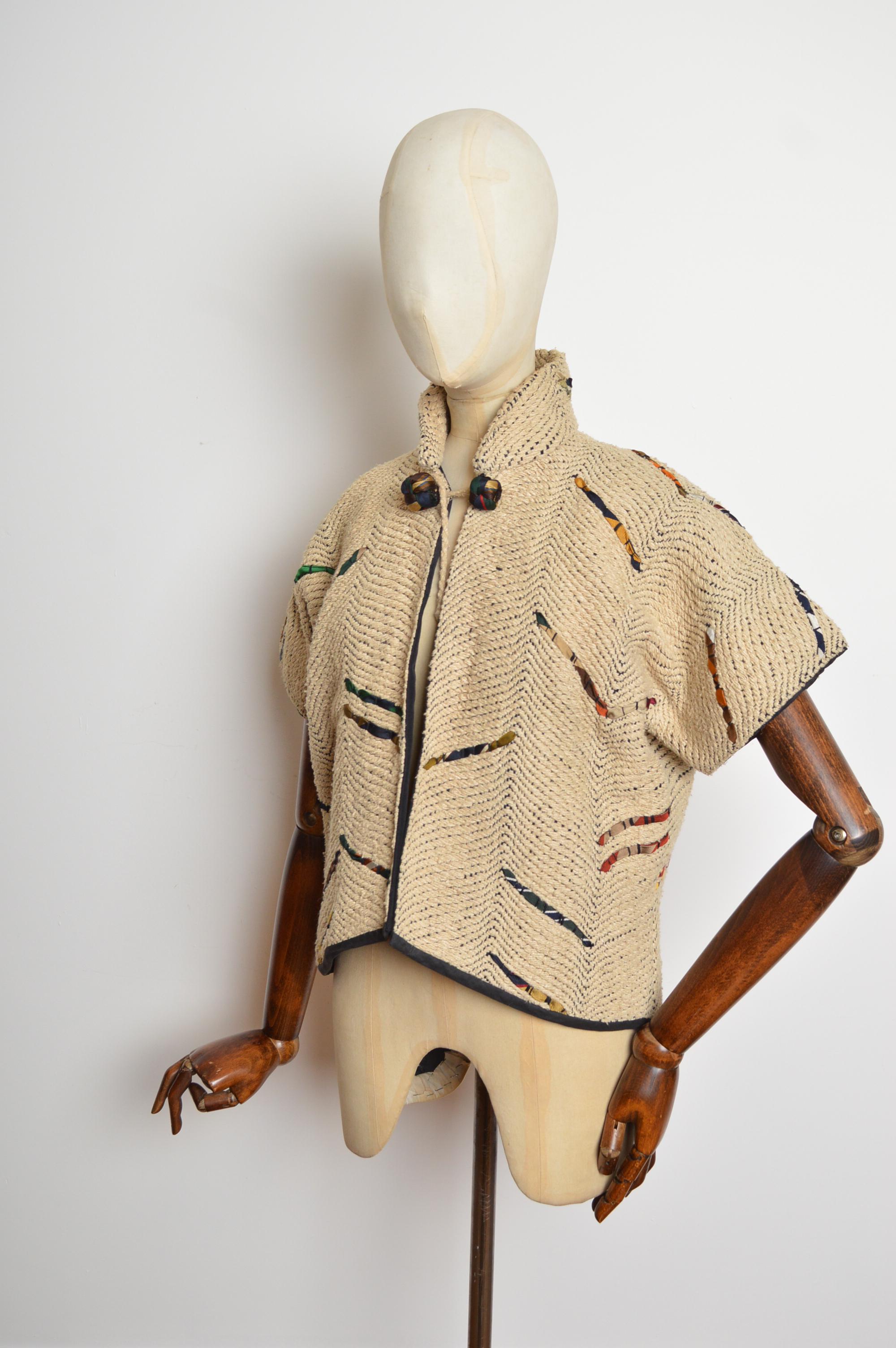 GUNN Trigère of Beverley Hills Woven Construction Fitted Cream Jacket (veste cintrée de couleur crème) Pour femmes en vente