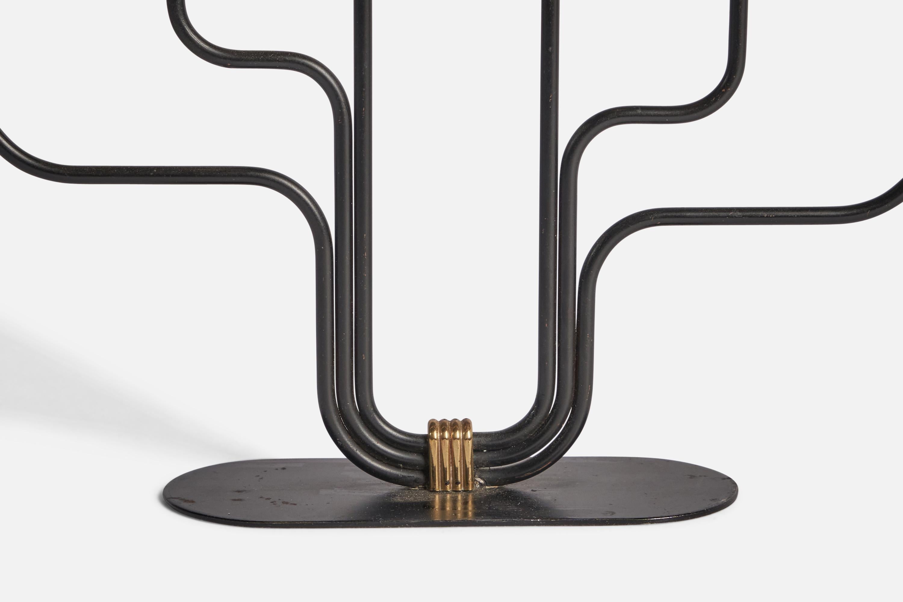 Metà XX secolo Gunnar Ander, Candelabro, Ottone, Metallo, Svezia, anni '1950 in vendita