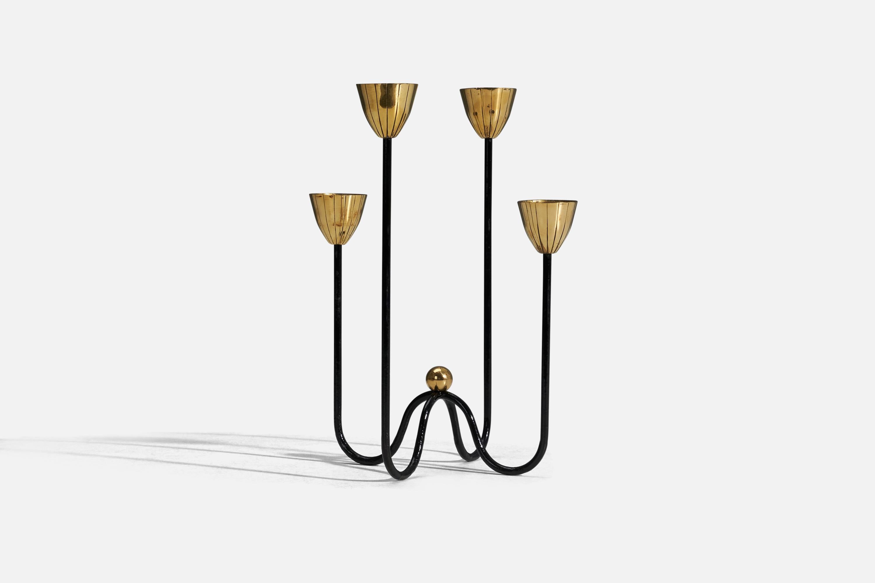 Scandinavo moderno Gunnar Ander, Candelabro, Metallo e ottone, Svezia, anni '50 in vendita