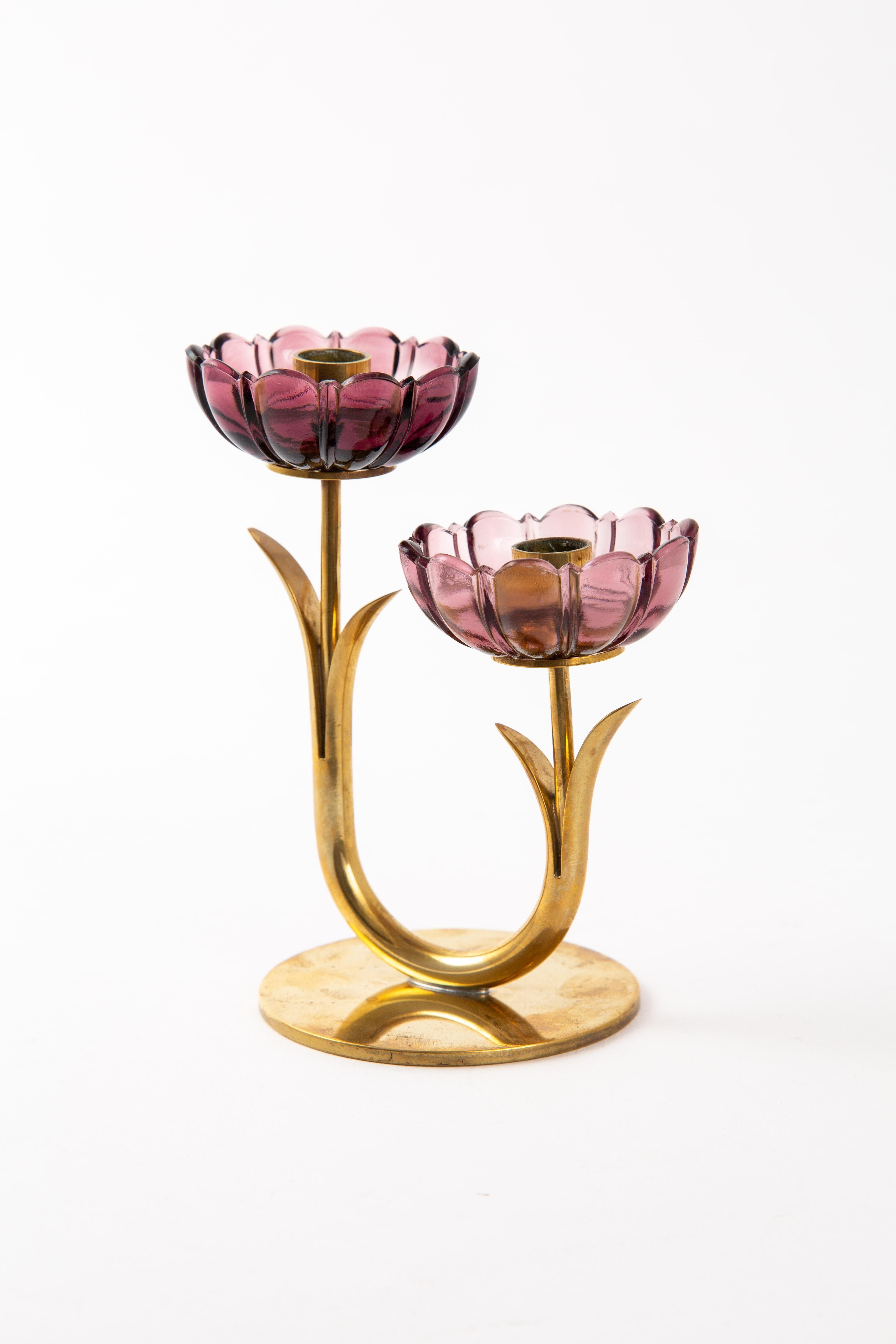 Gunnar Ander Candleholder for Ystad Metal with Flowers in Brass (20. Jahrhundert)