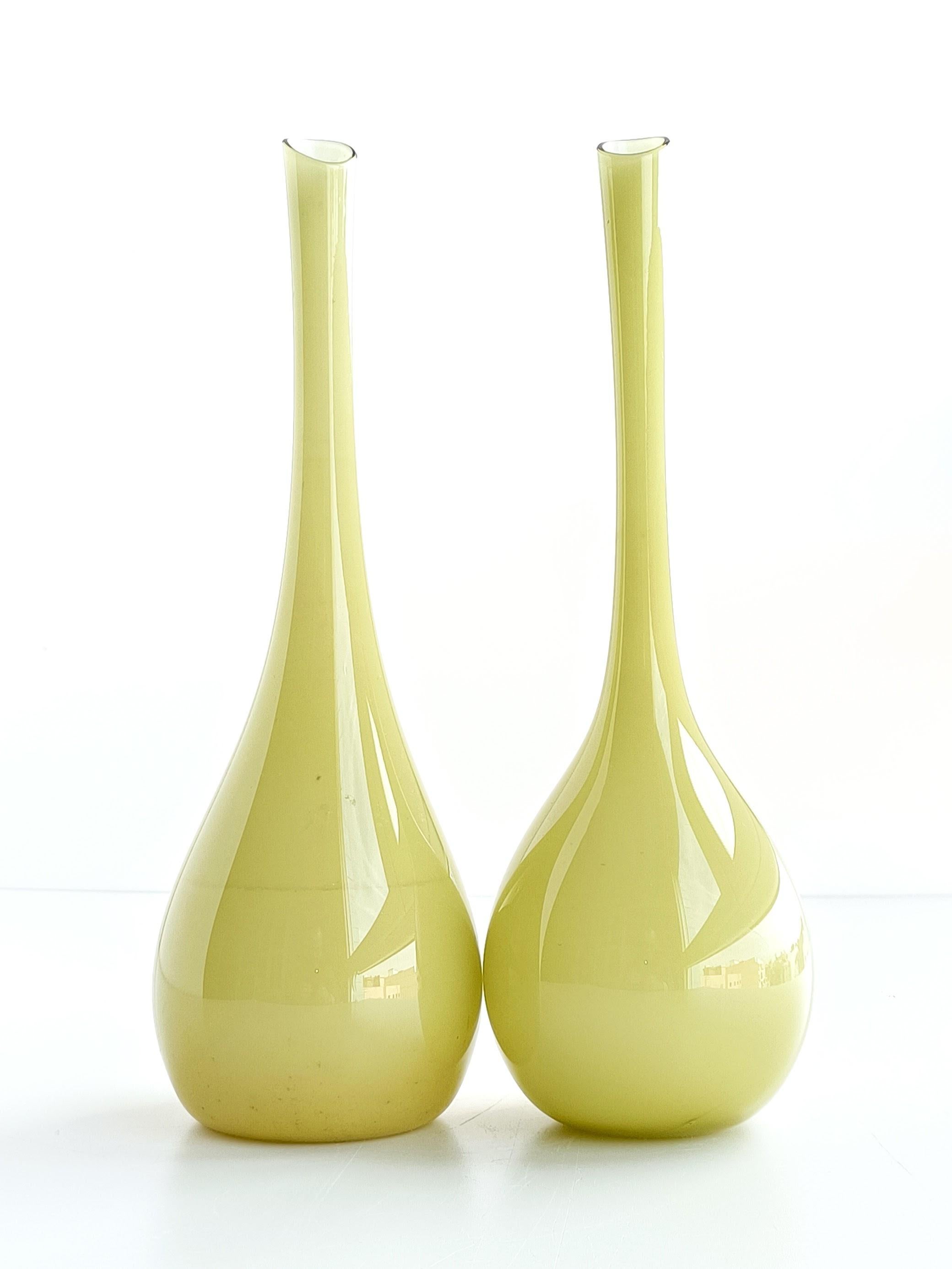 Mid-20th Century Scandinavian Modern by Gunnar Ander for Lindshammar Pair of Glass Vases, 1950s For Sale