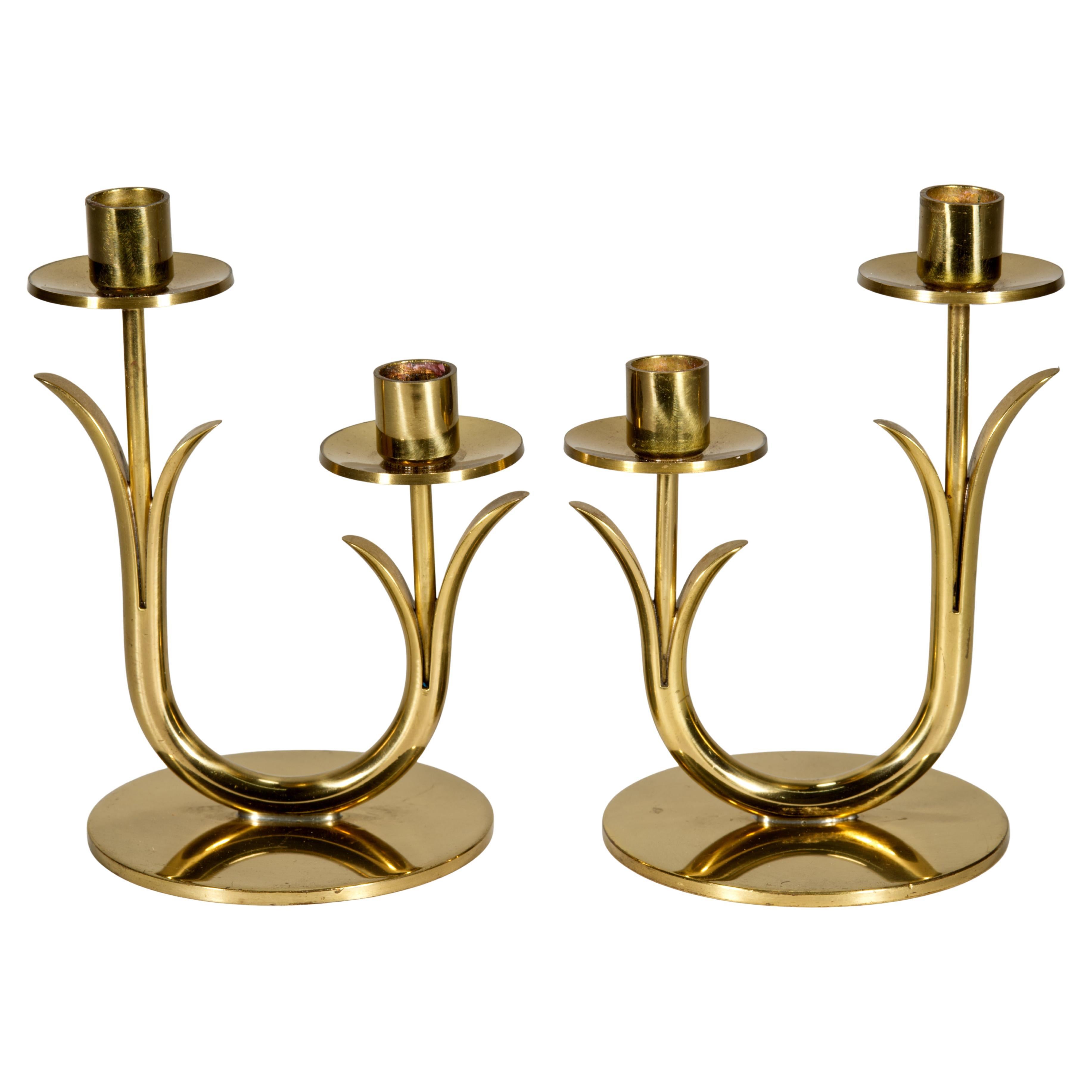 Gunnar Ander pour Ystad-Metall Paire de bougeoirs en laiton, Suède années 1950-1960