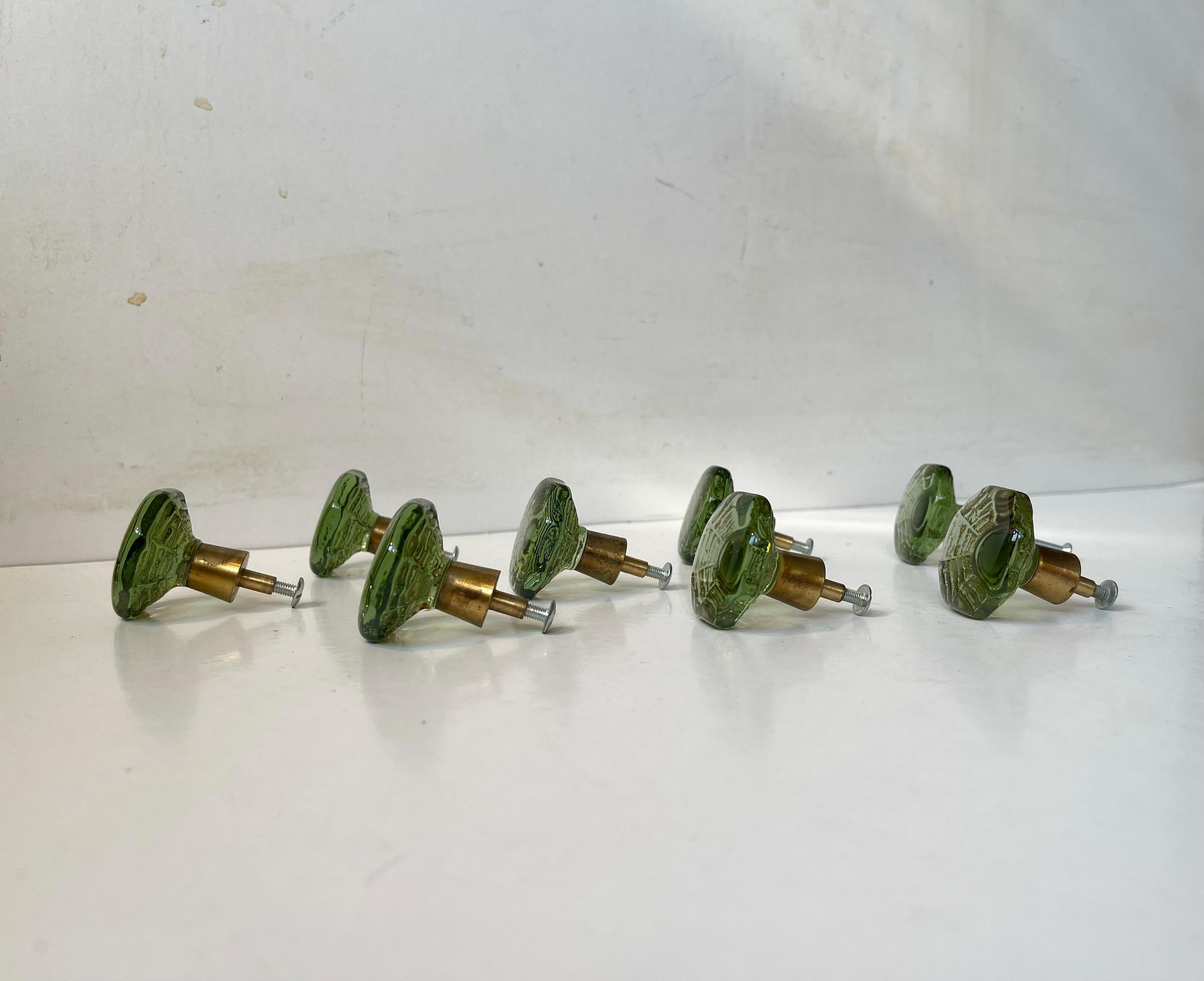 Scandinavian Modern Gunnar Ander Spiderweb Glass Knobs for Lindshammer Sweden, Set of 8