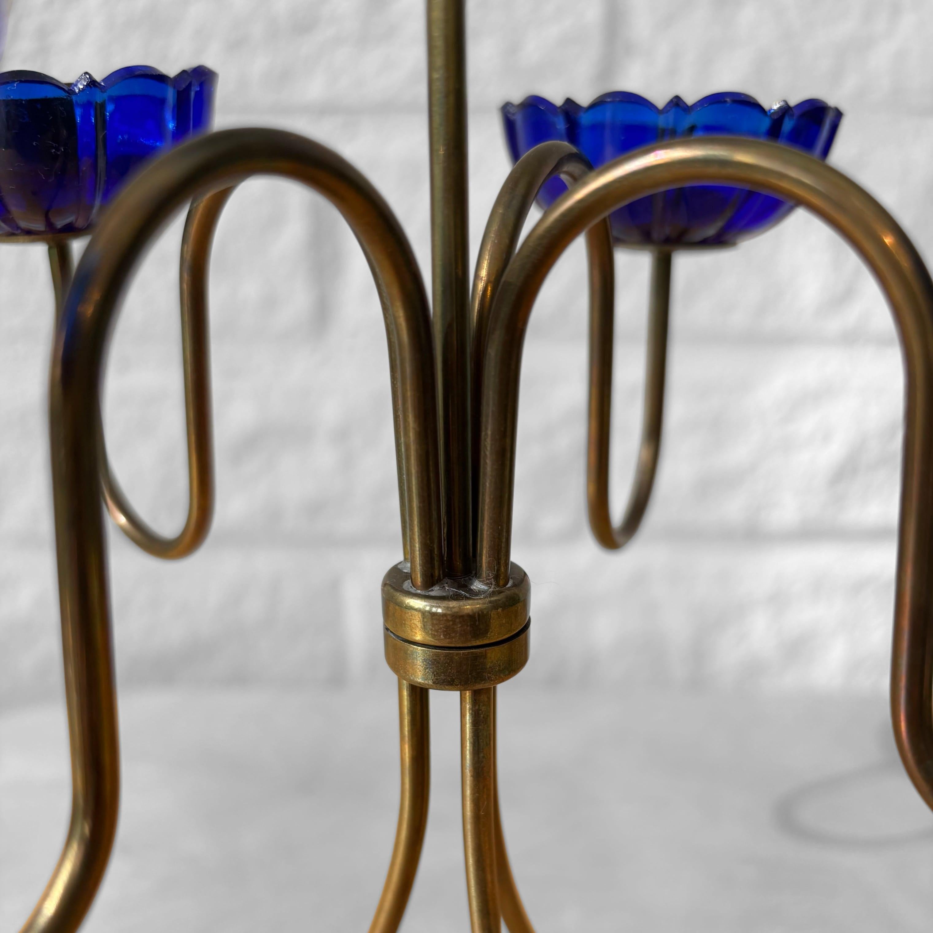 Ottone Gunnar Ander, Ystad-Metall, candeliere a candelabro, ottone e vetro, Svezia, anni '60 in vendita