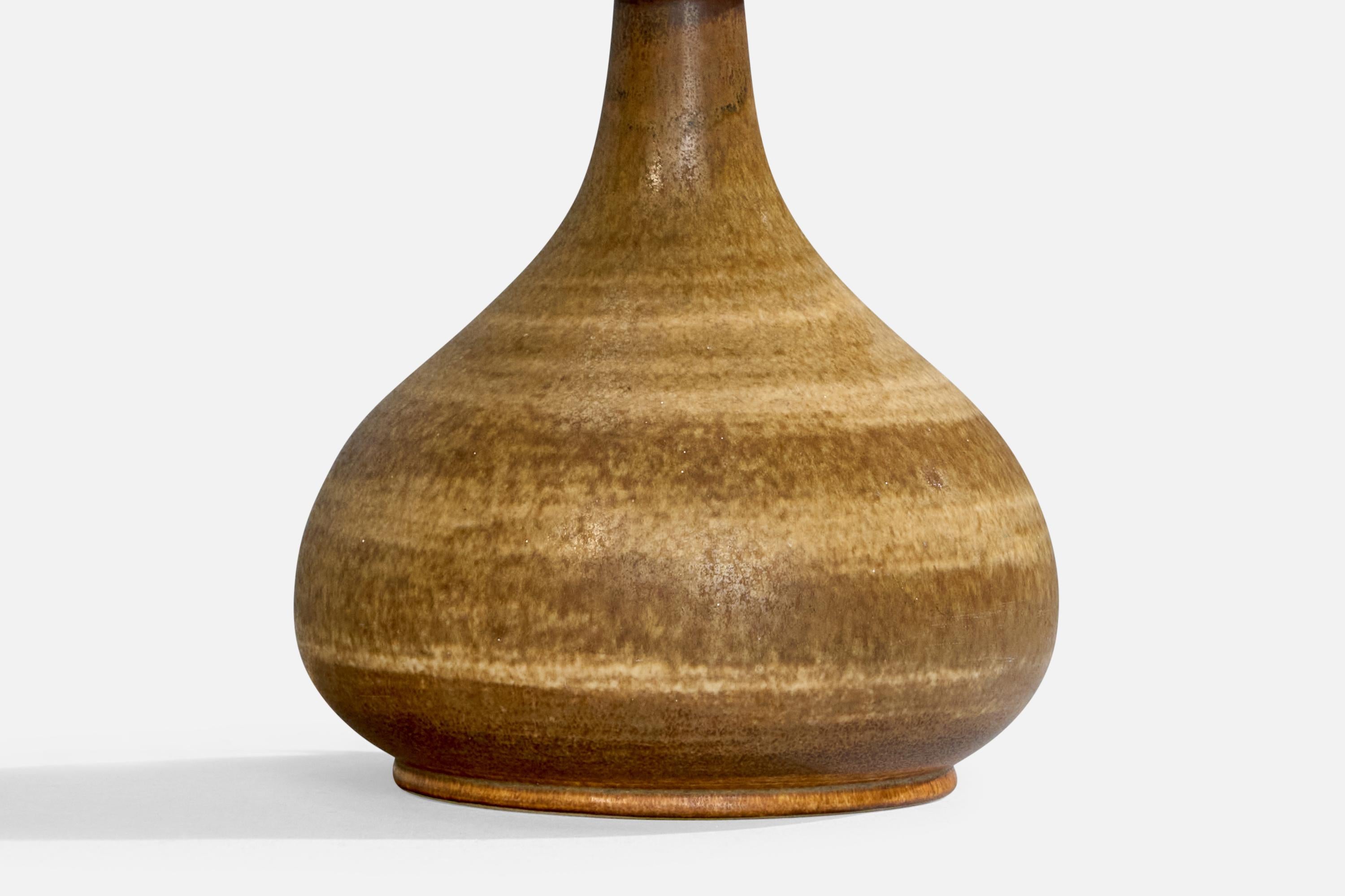 Gunnar Borg, lampe de table, grès, Suède, années 1960 Bon état - En vente à High Point, NC
