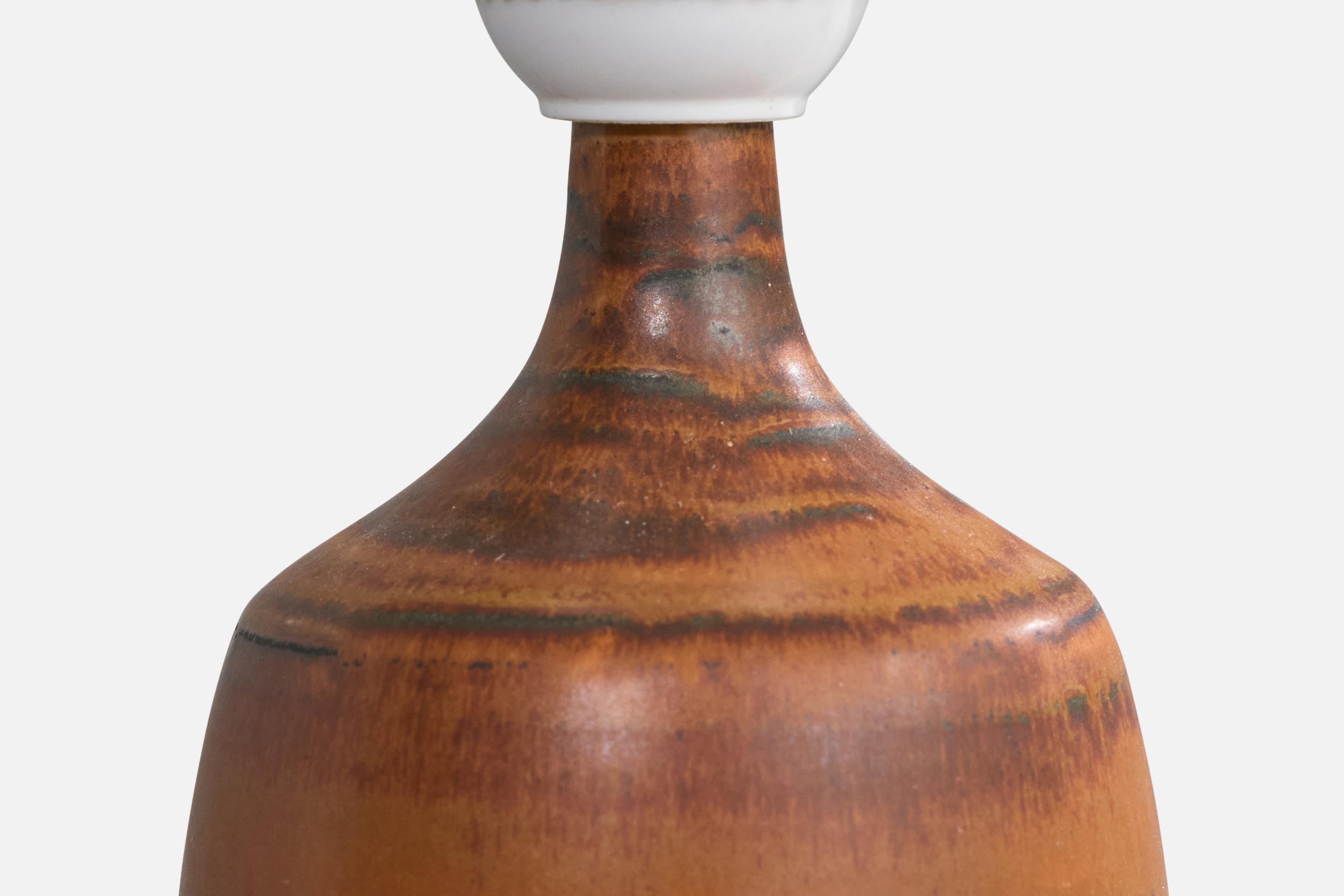 Gunnar Borg, lampe de table, grès, Suède, années 1960 Bon état - En vente à High Point, NC