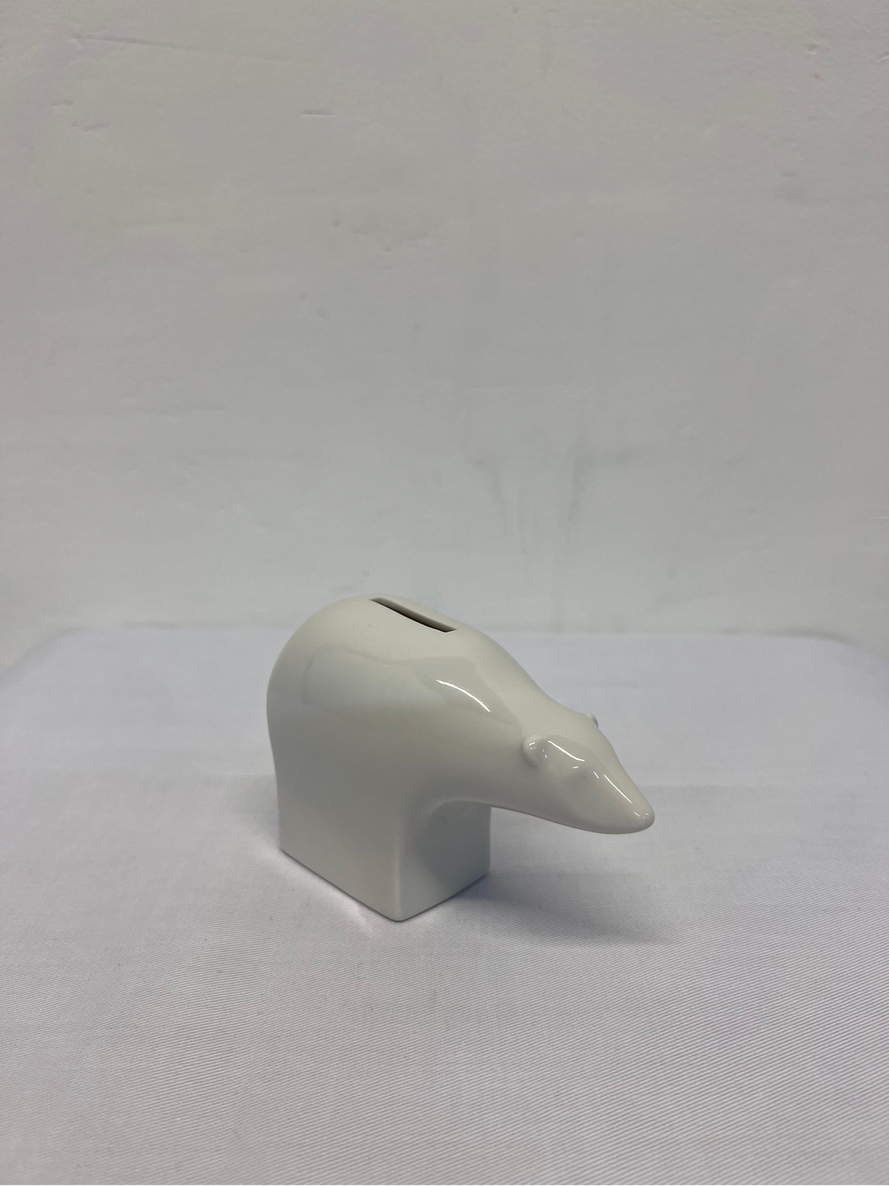 Moderne Tirelire à pièces ours polaire en porcelaine blanche de Gunnar Cyren pour Dansk en vente