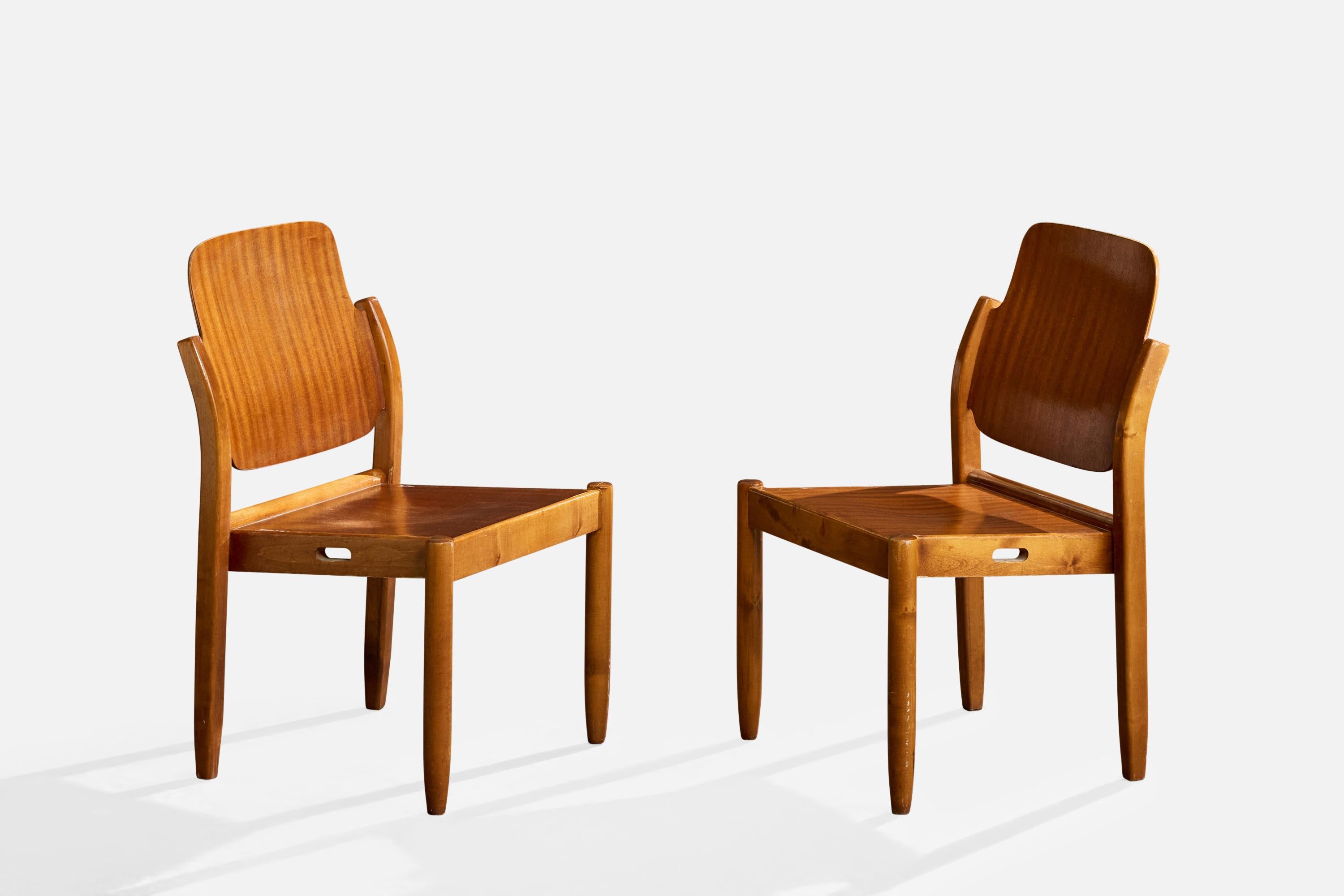 Finlandais Gunnar Eklöf, Dining Room Chairs, Birch, Mahogany, Finland, 1953 en vente