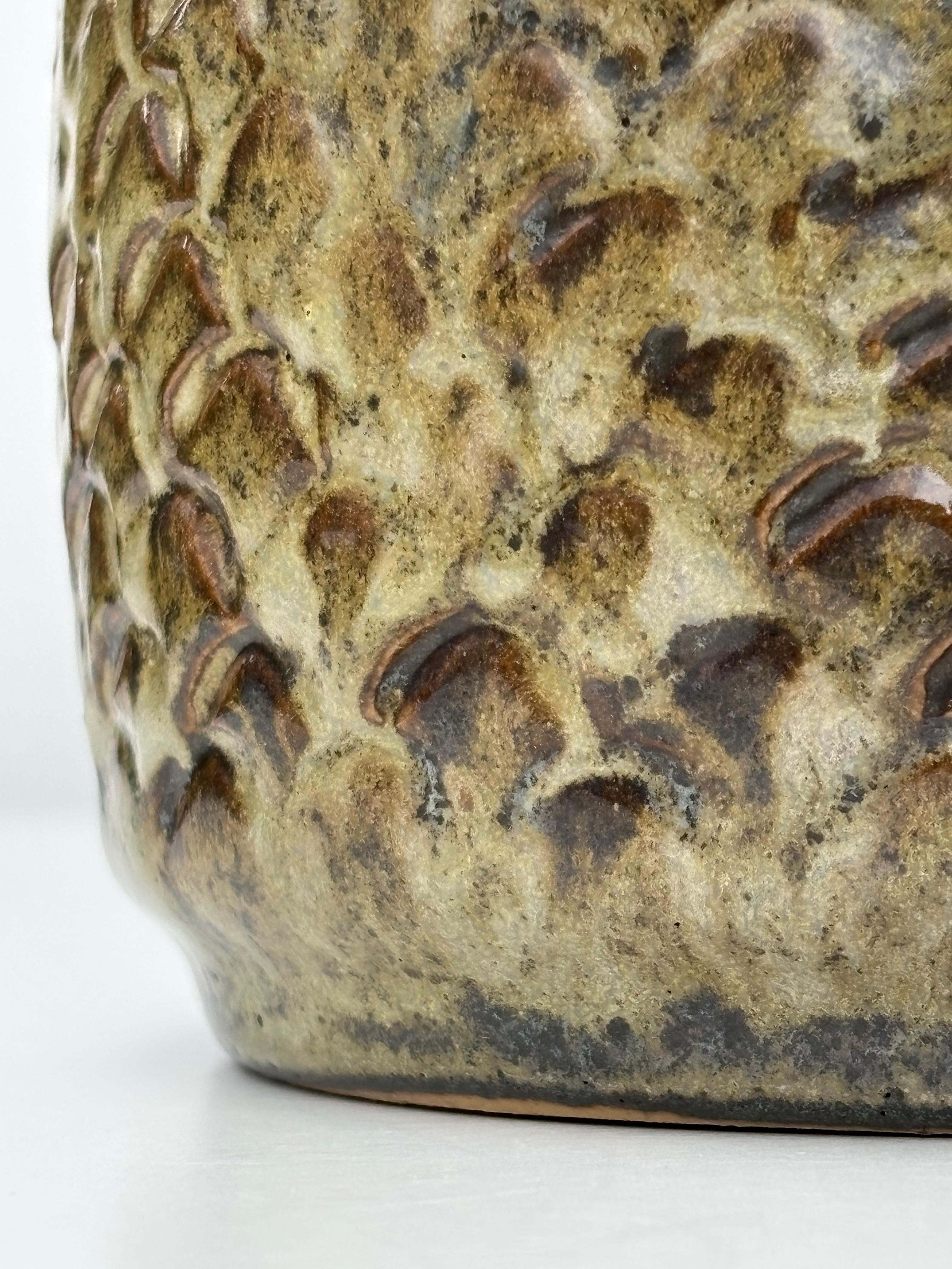 Gunnar Hansson Erdfarbene Vase im Salto-Stil, 1950er Jahre im Zustand „Gut“ im Angebot in Copenhagen, DK