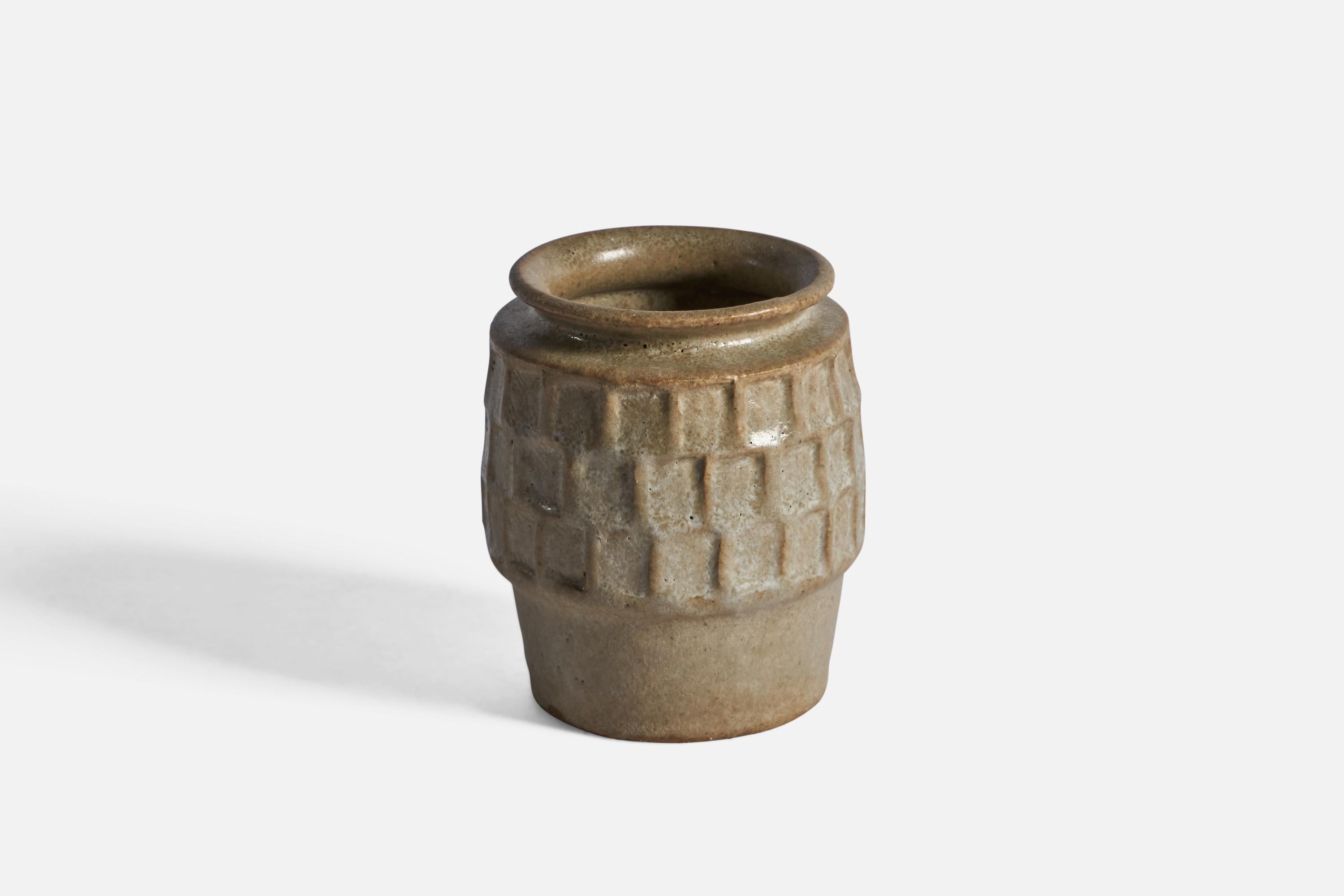 A grey-glazed stoneware vase designed and produced by Gunnar Hansson, Höganäs, Sweden, c. 1960s.