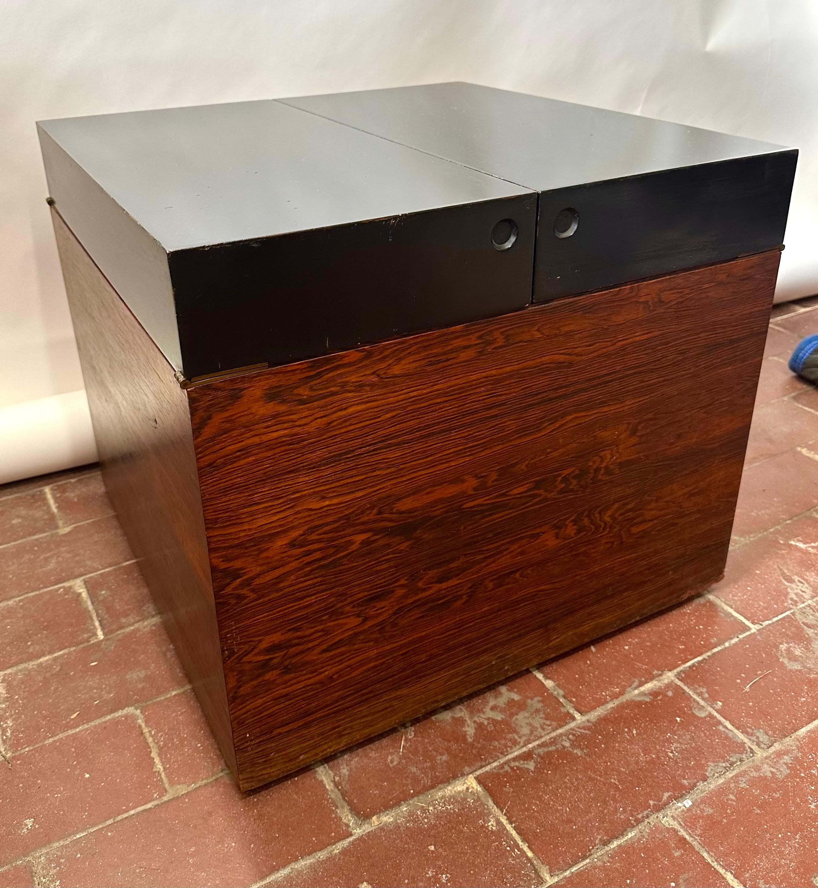 Mid-Century Modern Gunnar Myrstrand for Källemo, Rosewood ‘Cube’ Bar Cabinet For Sale
