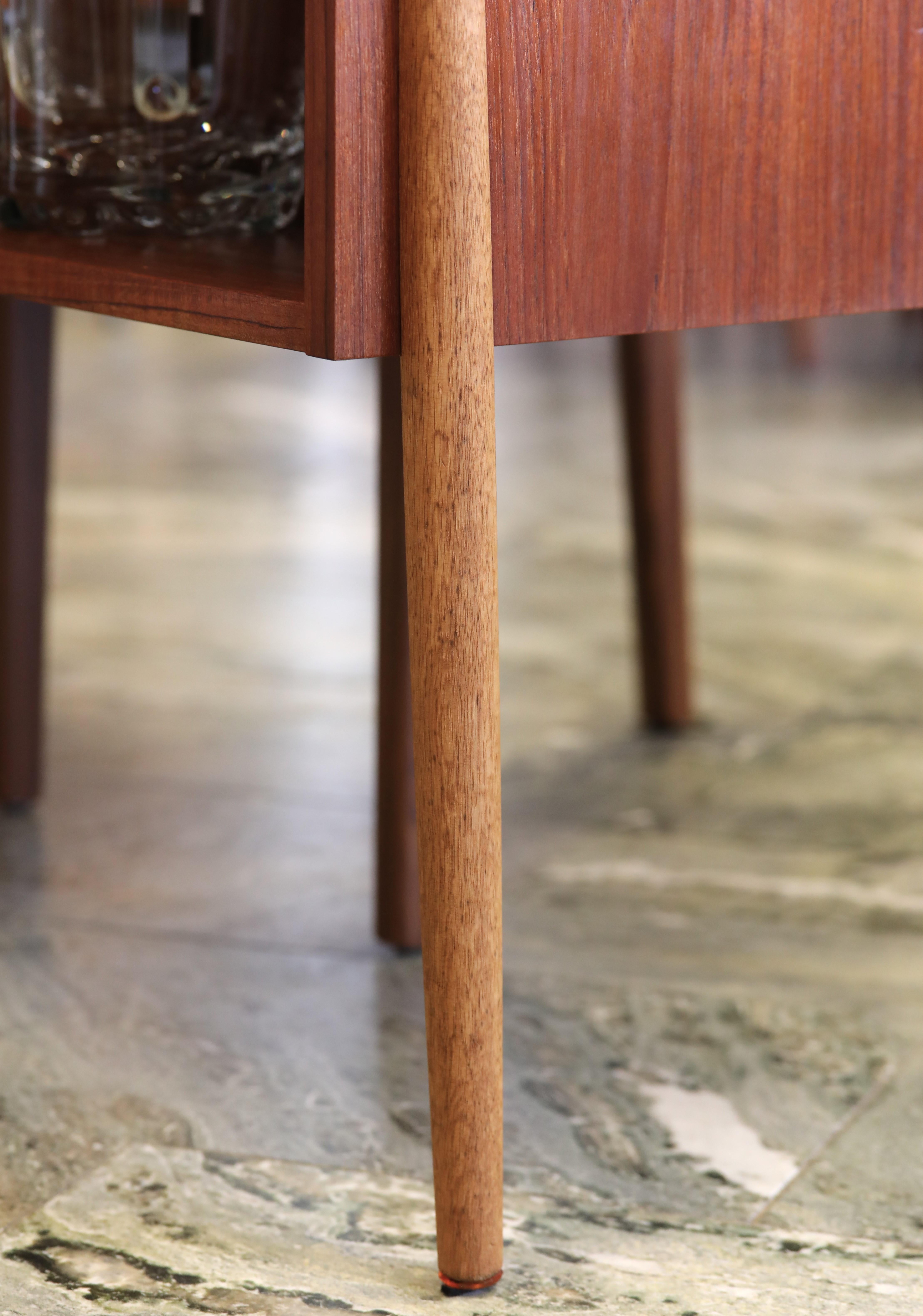 Scandinavian Modern Gunnar Nielsen Tibergaard writing desk in teak 1960s
