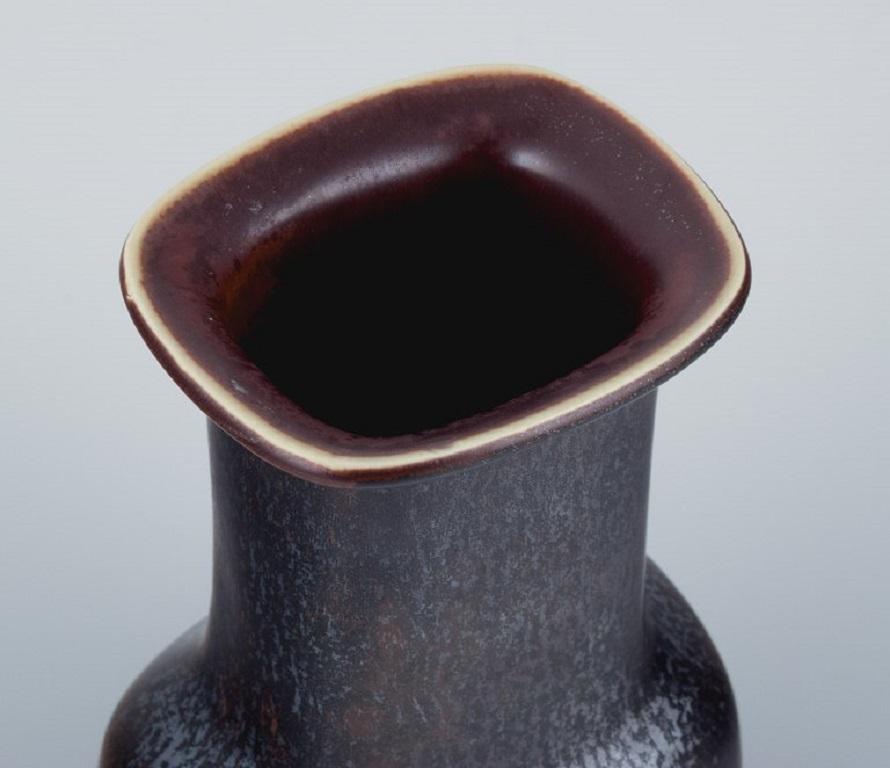 Gunnar Nyland for Rörstrand, Ceramic Vase with Glaze in Shades of Brown In Excellent Condition For Sale In Copenhagen, DK