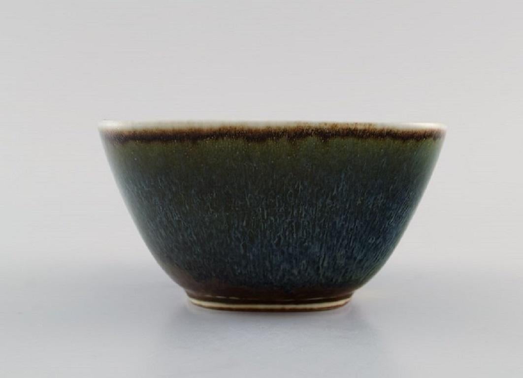Gunnar Nylund for Rörstrand. Bowl in Glazed Ceramics, Mid-20th C In Excellent Condition For Sale In Copenhagen, DK