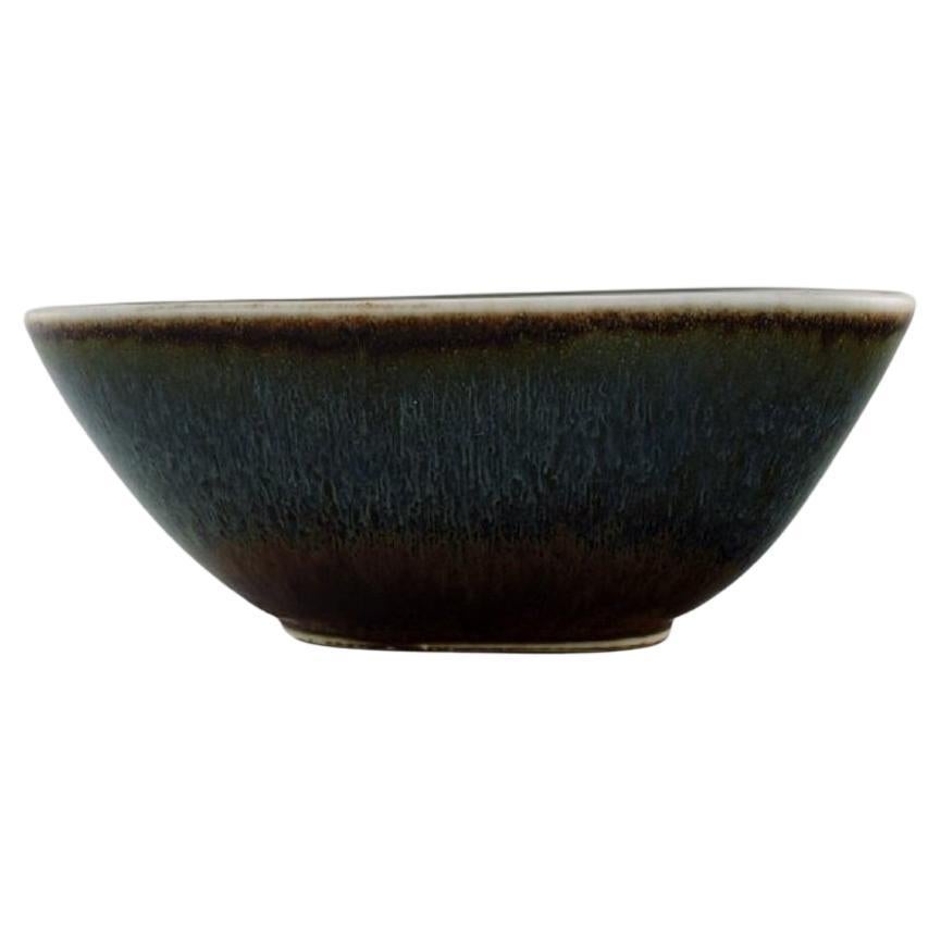Gunnar Nylund for Rörstrand. Bowl in Glazed Ceramics, Mid-20th C For Sale