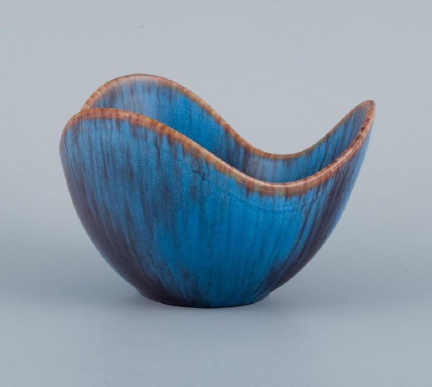 Gunnar Nylund (1904-1997) für Rörstrand, Keramikschale mit blauer und brauner Glasur (Schwedisch) im Angebot