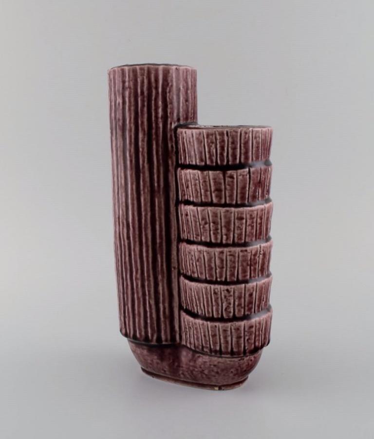 Scandinavo moderno Gunnar Nylund (1904-1997) per Rörstrand. Vaso Chamotte in ceramica smaltata. in vendita