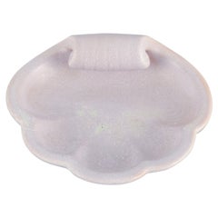 Gunnar Nylund '1904–1997' for Rörstrand. Shell-Shaped Bowl in Pink Tones