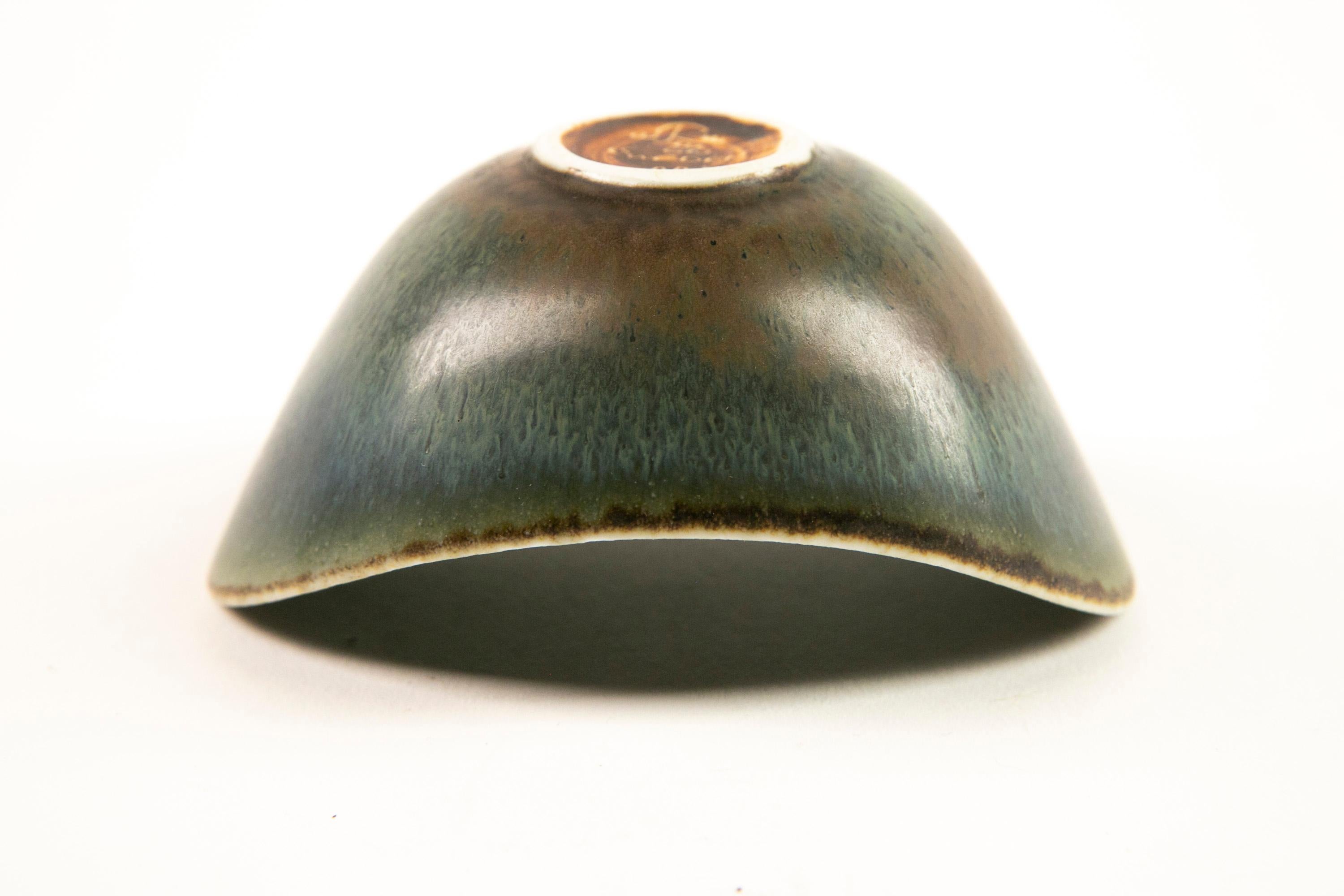 Gunnar Nylund ARO Stoneware Bowl Blue and  Green Glaze Rorstrand Sweden 1960s For Sale 10