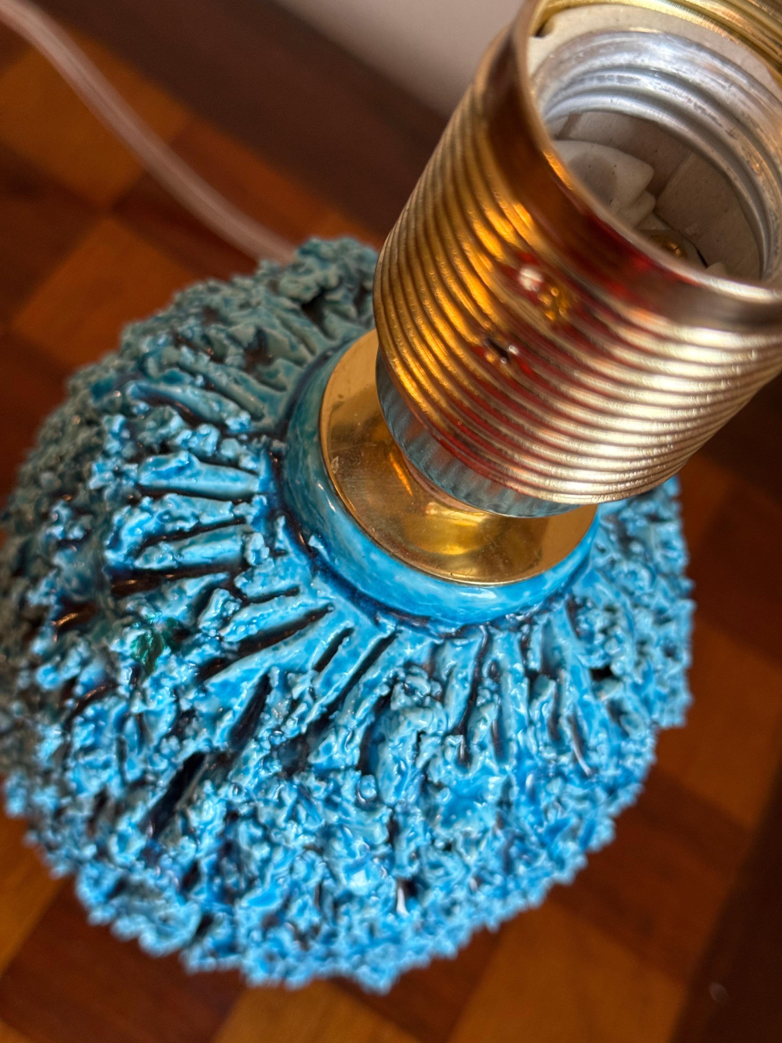 Gunnar Nylund Lámpara de sobremesa de gres Chamotte azul. Rörstrand, años 50. en venta 3