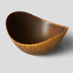Stoneware ARO bowl by Gunnar Nylund