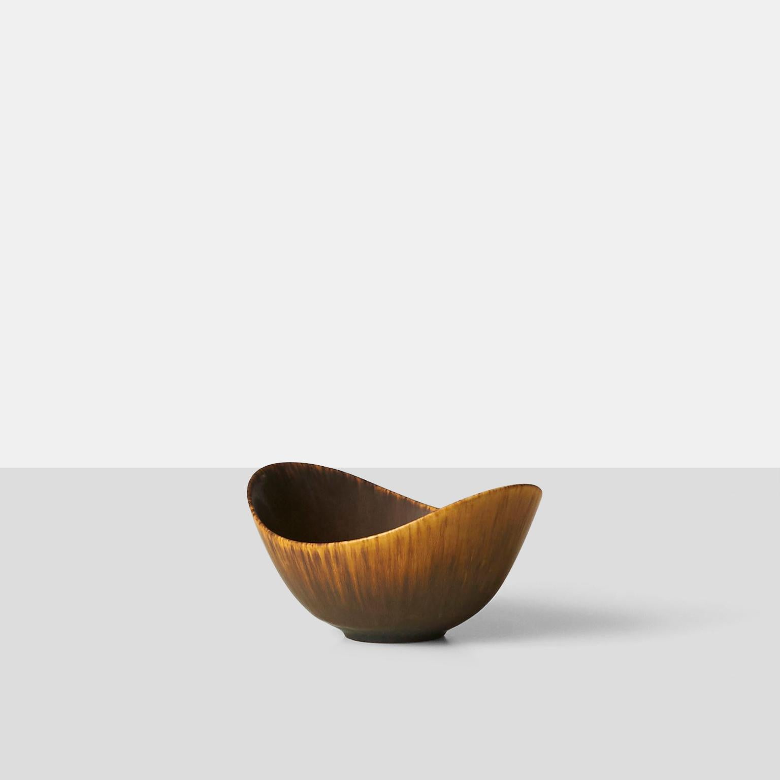 Swedish Stoneware ARO bowl by Gunnar Nylund For Sale