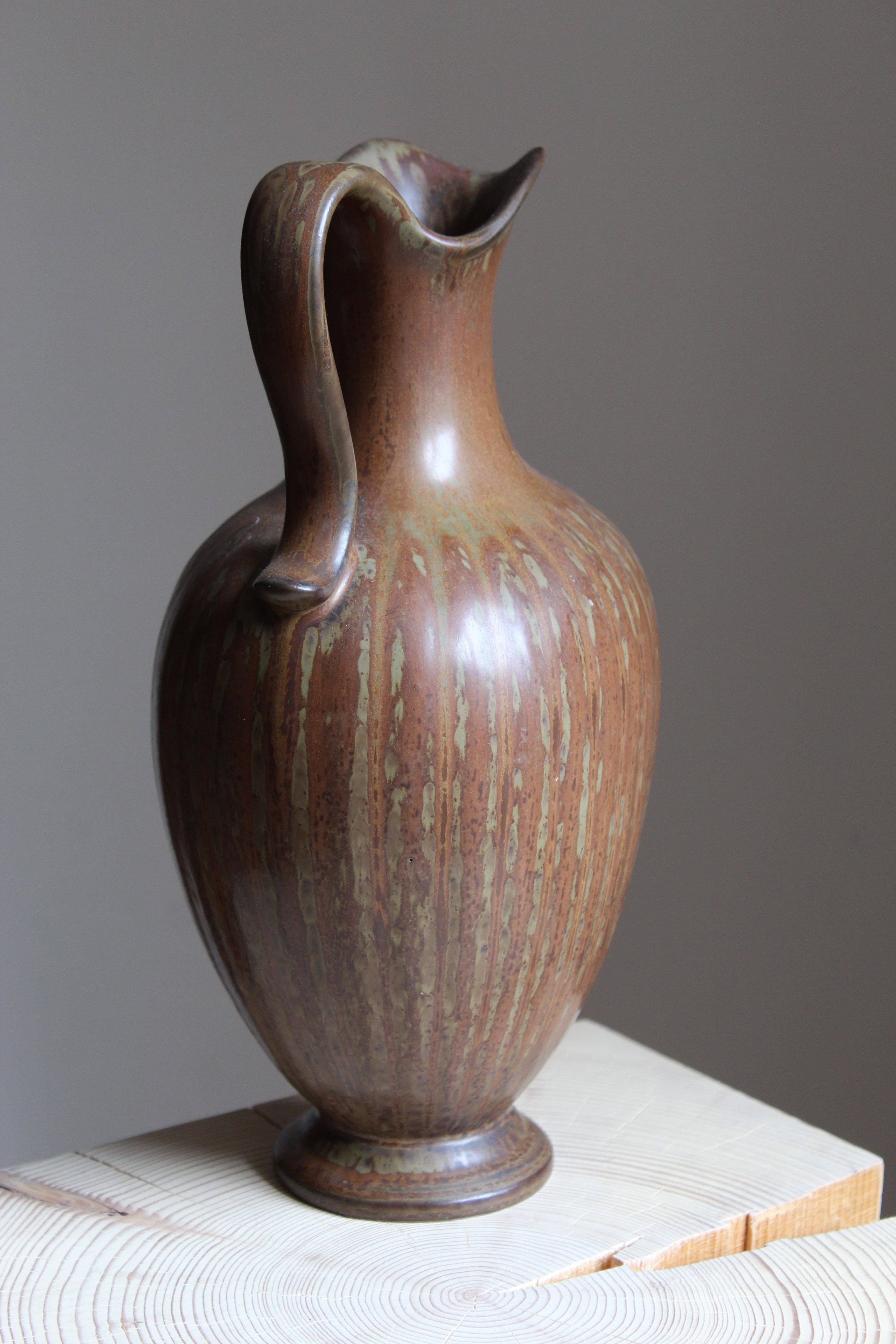 Mid-Century Modern Gunnar Nylund, Brown Stoneware Pitcher, Rörstand, Sweden, 1940s