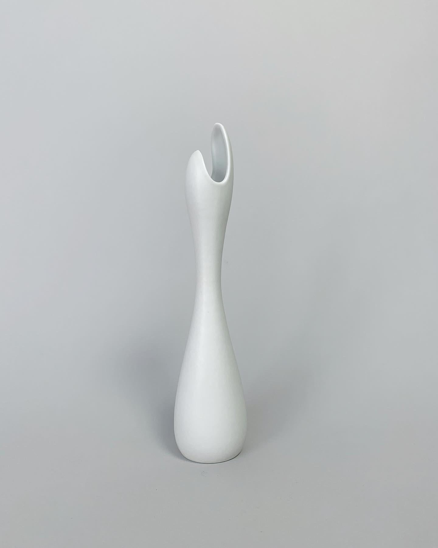 Svedese Vaso Gunnar Nylund Caolina Gres bianco smaltato Carrara Rörstrand Svezia in vendita