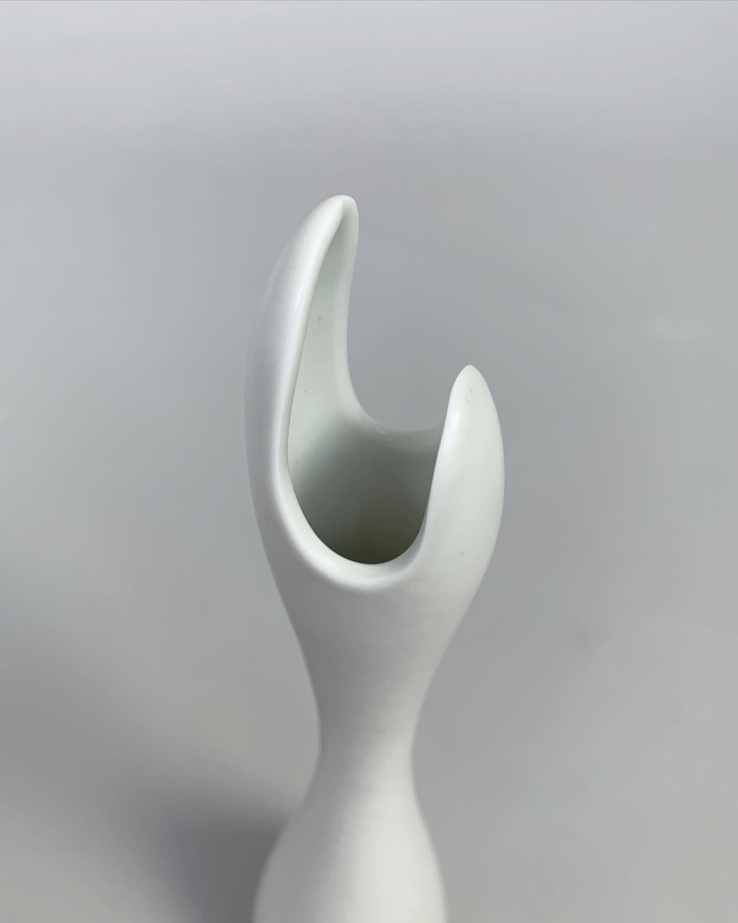 Gunnar Nylund Caolina Vase White Glazed Stoneware Carrara Rörstrand Sweden For Sale 1