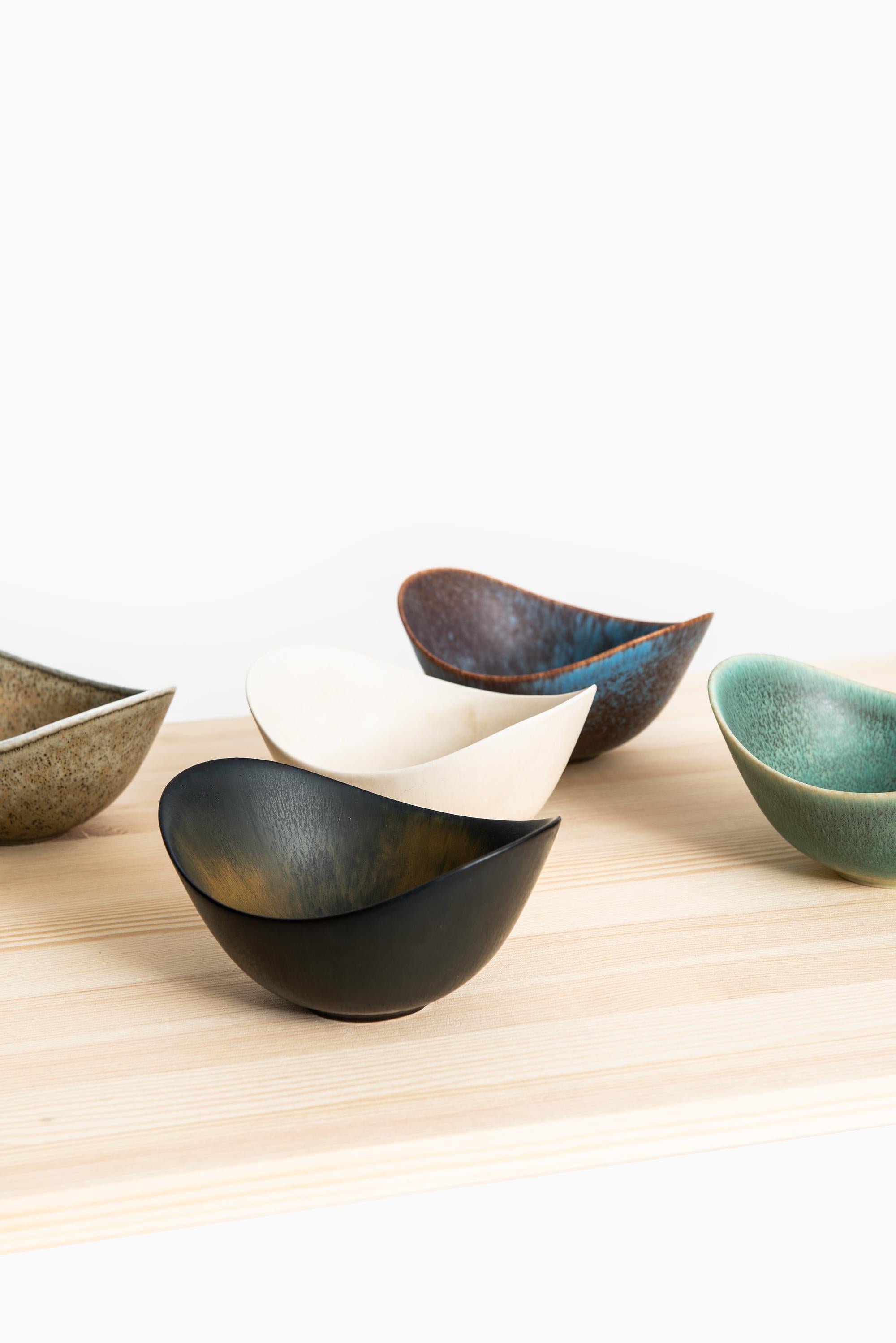 Swedish Gunnar Nylund Ceramic Bowl Model ARO by Rörstrand in Sweden