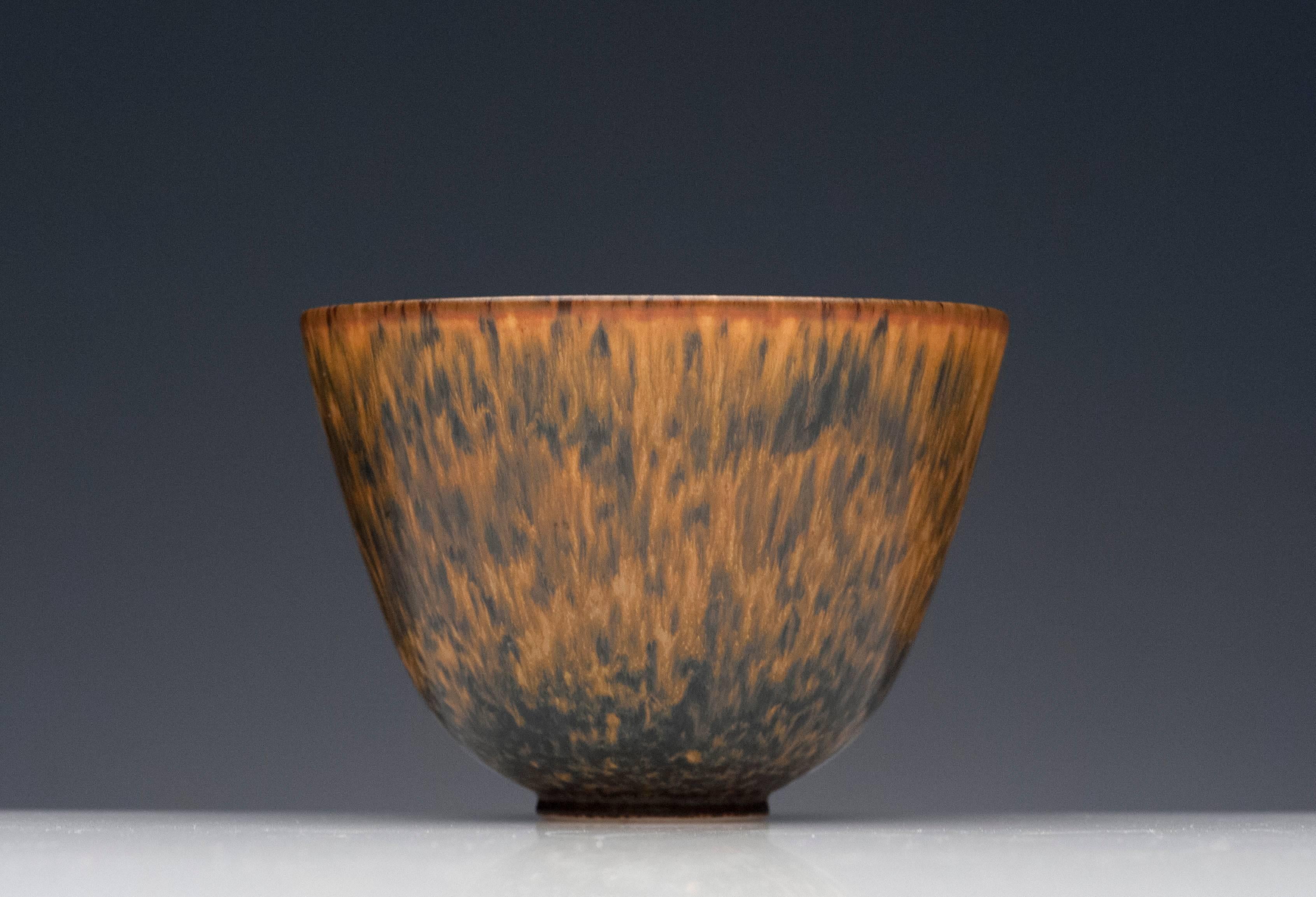 Gunnar Nylund Ceramic Haresfur Bowl Rorstrand In Excellent Condition In Washington, DC