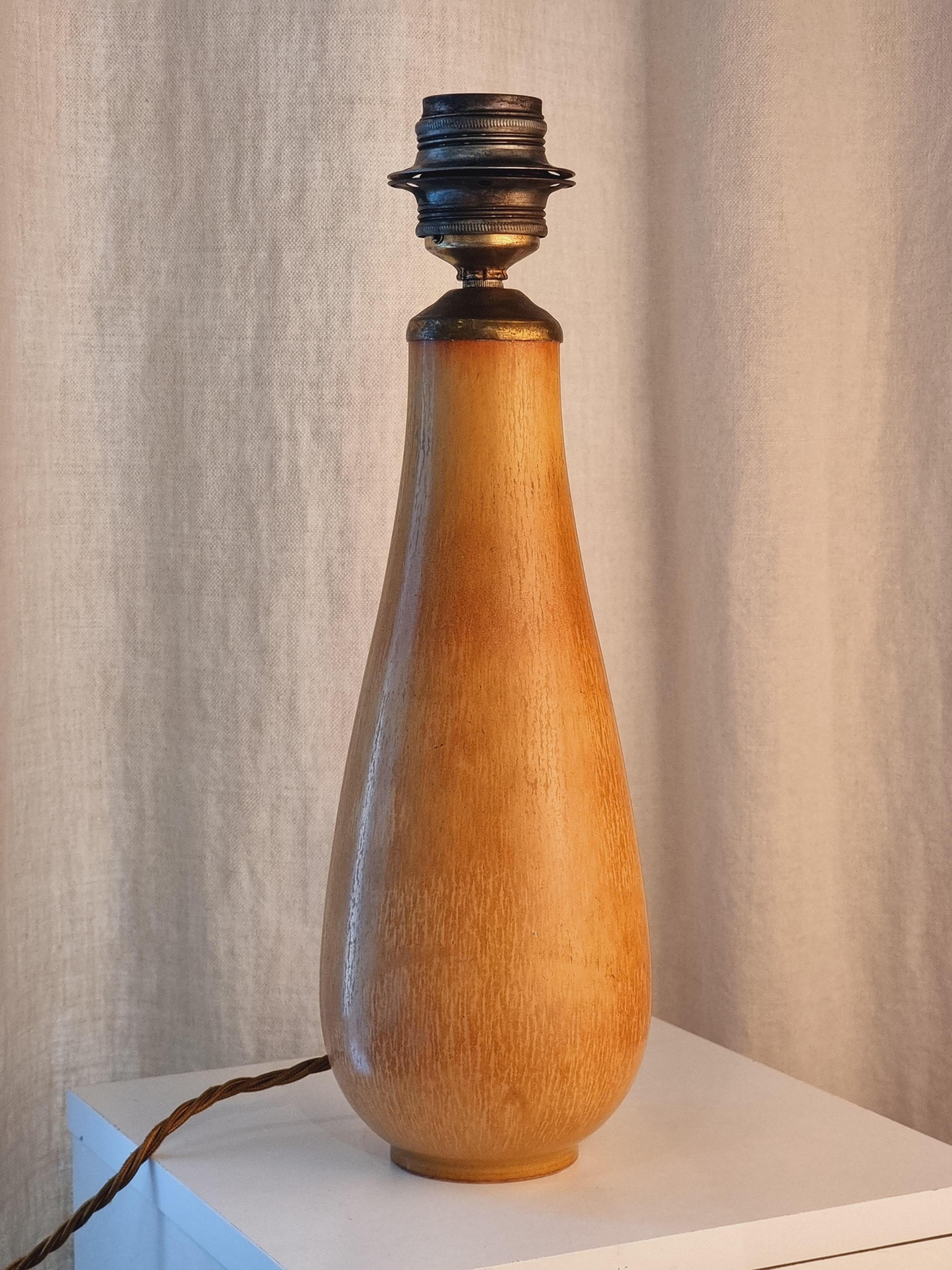 Gunnar Nylund, Keramik-/Steingut-Tischlampe, Rörstrand, Skandinavische Moderne (Schwedisch) im Angebot