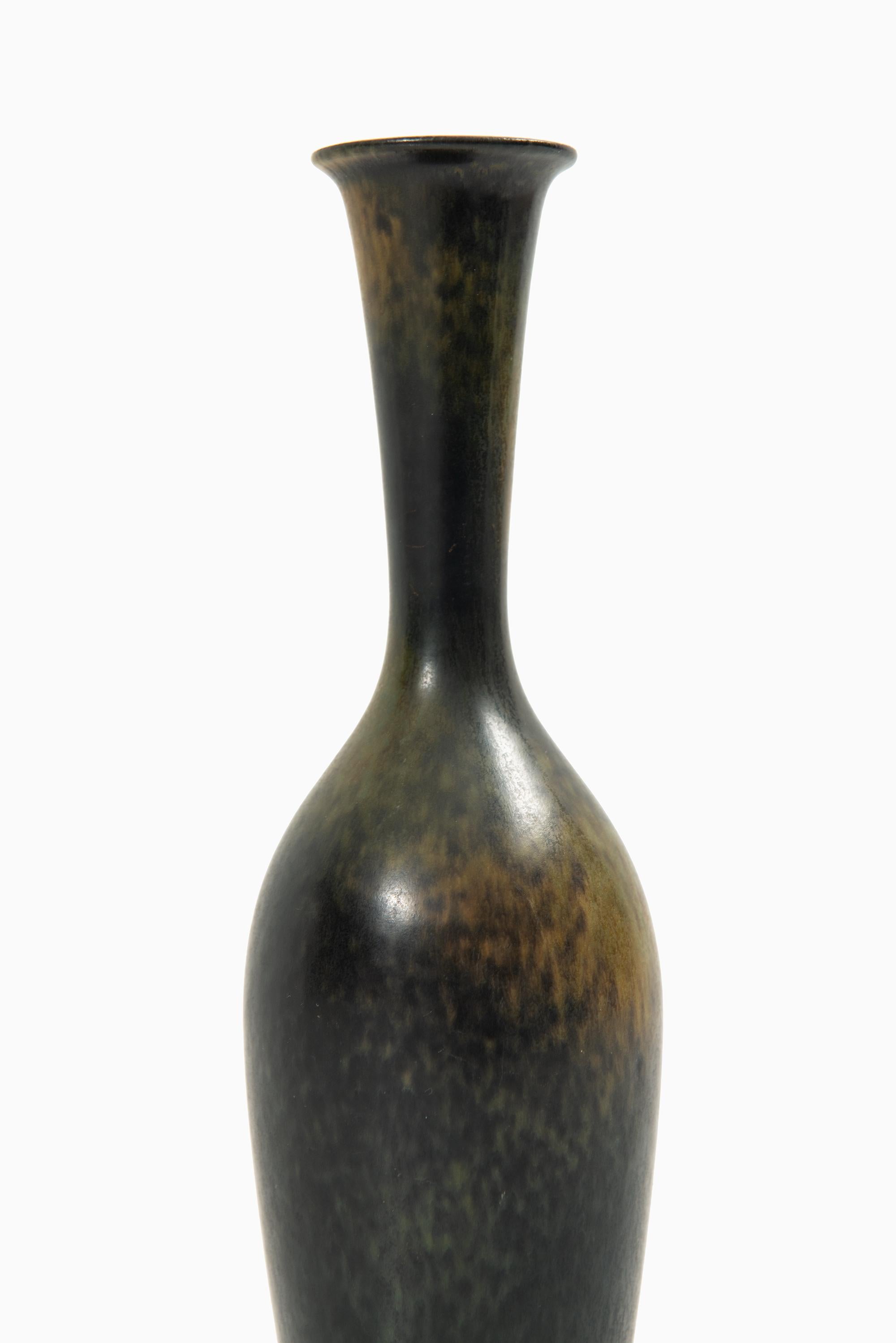Ceramic vase designed by Gunnar Nylund. Produced by Rörstrand in Sweden.