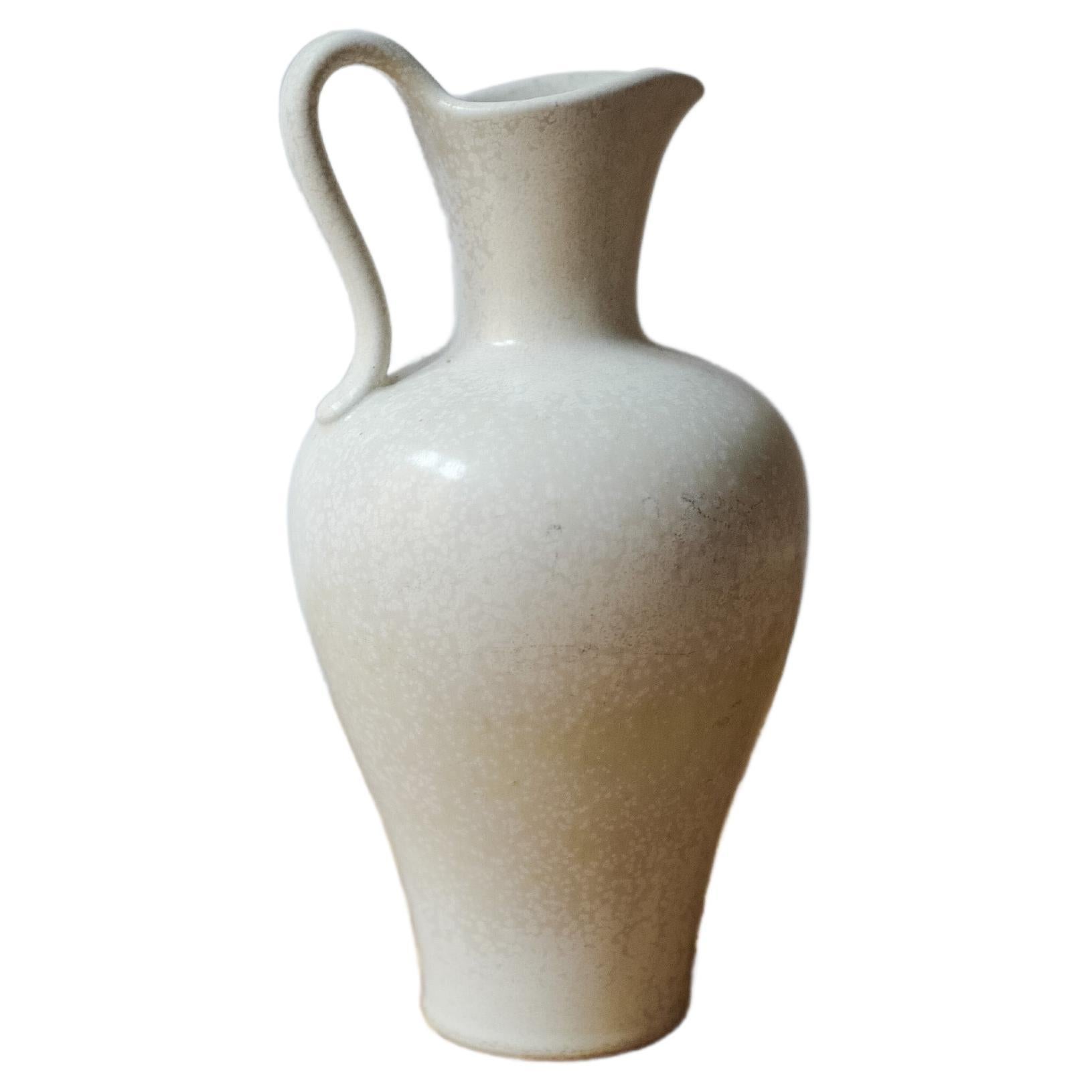 Vase en céramique blanche Gunnar Nylund, vers les années 1950