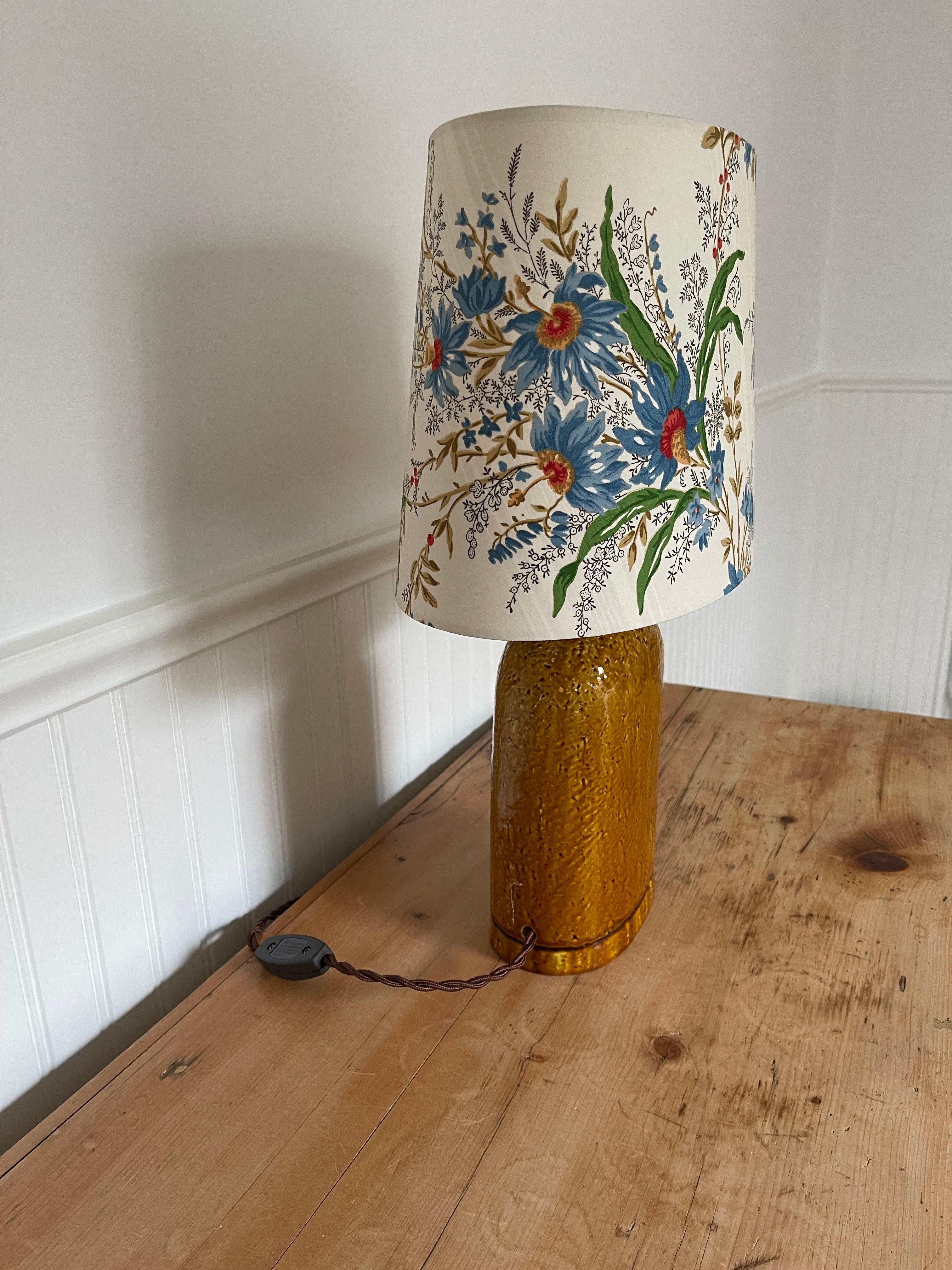 Glazed Gunnar Nylund Chamotte Table Lamp in Ochre with Décors Barbares Shade