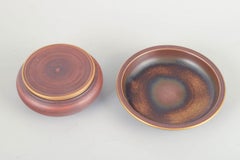 Gunnar Nylund for Alp, Lidköping. Lidded bowl and dish in ceramic, 1960/70s.