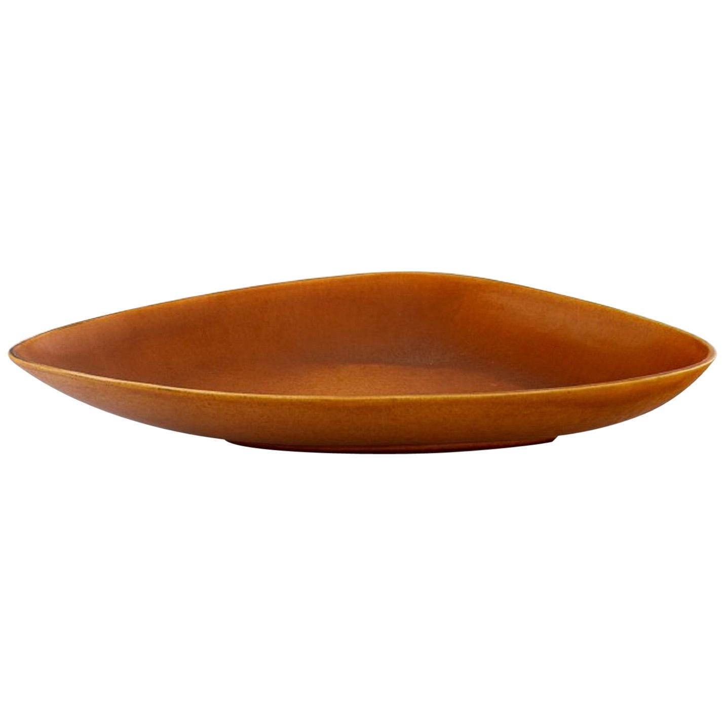 Gunnar Nylund for Nymølle, Large Triangular Dish in Glazed Ceramics, 1960s For Sale