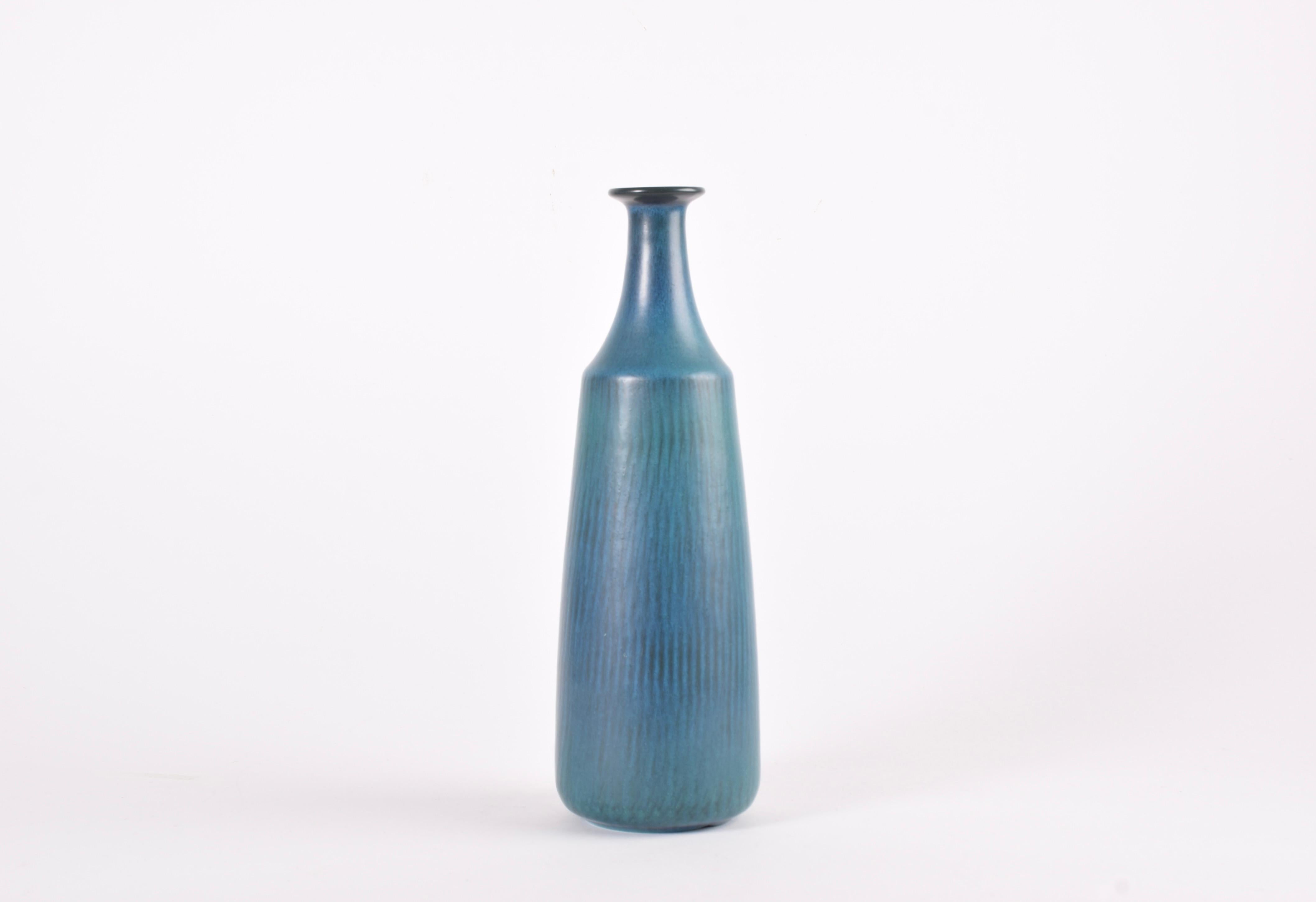 Mid-Century Modern Gunnar Nylund for Nymølle Tall Vase Turquoise Blue, Scandinavian Modernity 1960s en vente