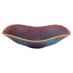 Gunnar Nylund for Rörstrand. Ceramic bowl, glazed in blue-brown tones.