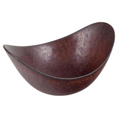 Gunnar Nylund for Rörstrand. Ceramic bowl, glazed in blue-brown tones.