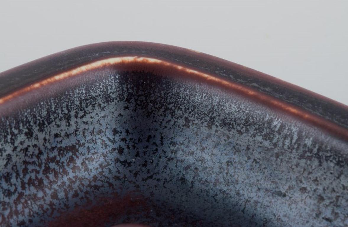Glazed Gunnar Nylund for Rörstrand. Ceramic bowl with glaze in brown tones.  For Sale